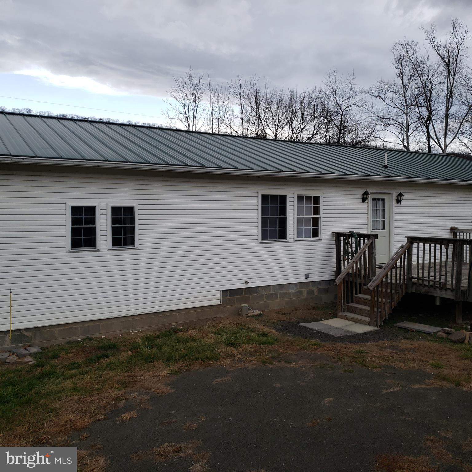 LITTLE MOUNTAIN ESTATES - Residential