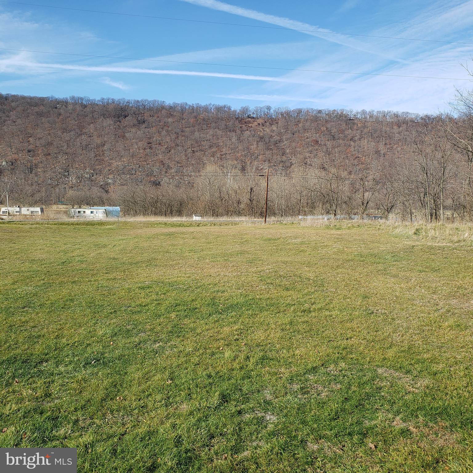 LITTLE MOUNTAIN ESTATES - Residential