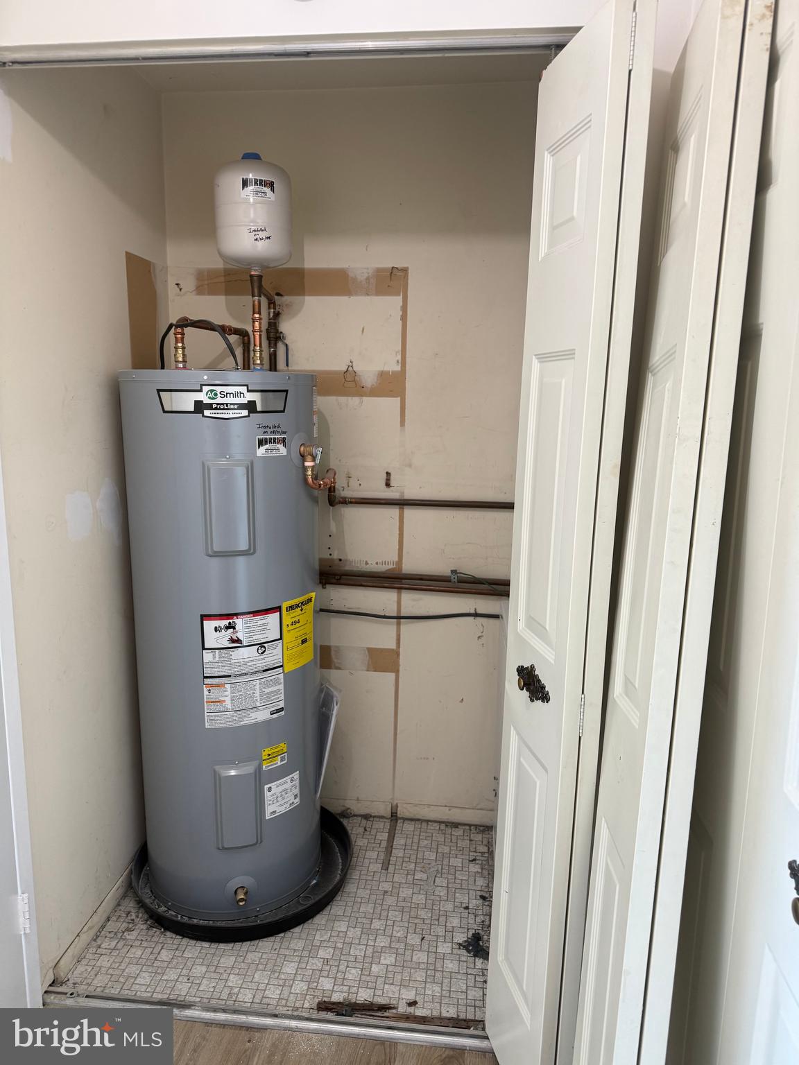 PENTHOUSE CONDOMINIUMS - Residential