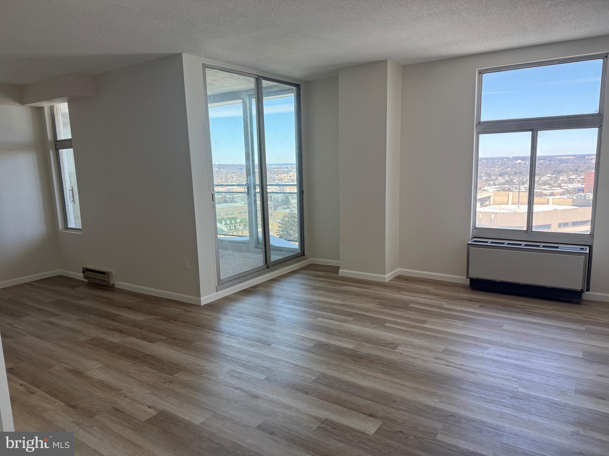 PENTHOUSE CONDOMINIUMS - Residential