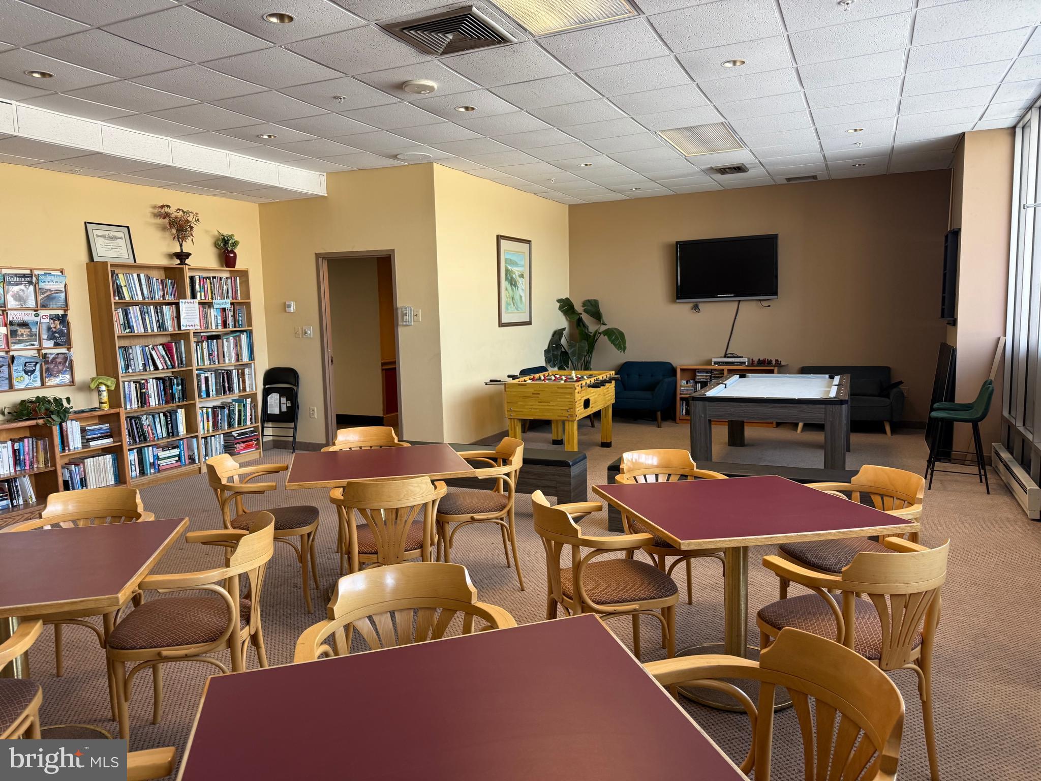 PENTHOUSE CONDOMINIUMS - Residential