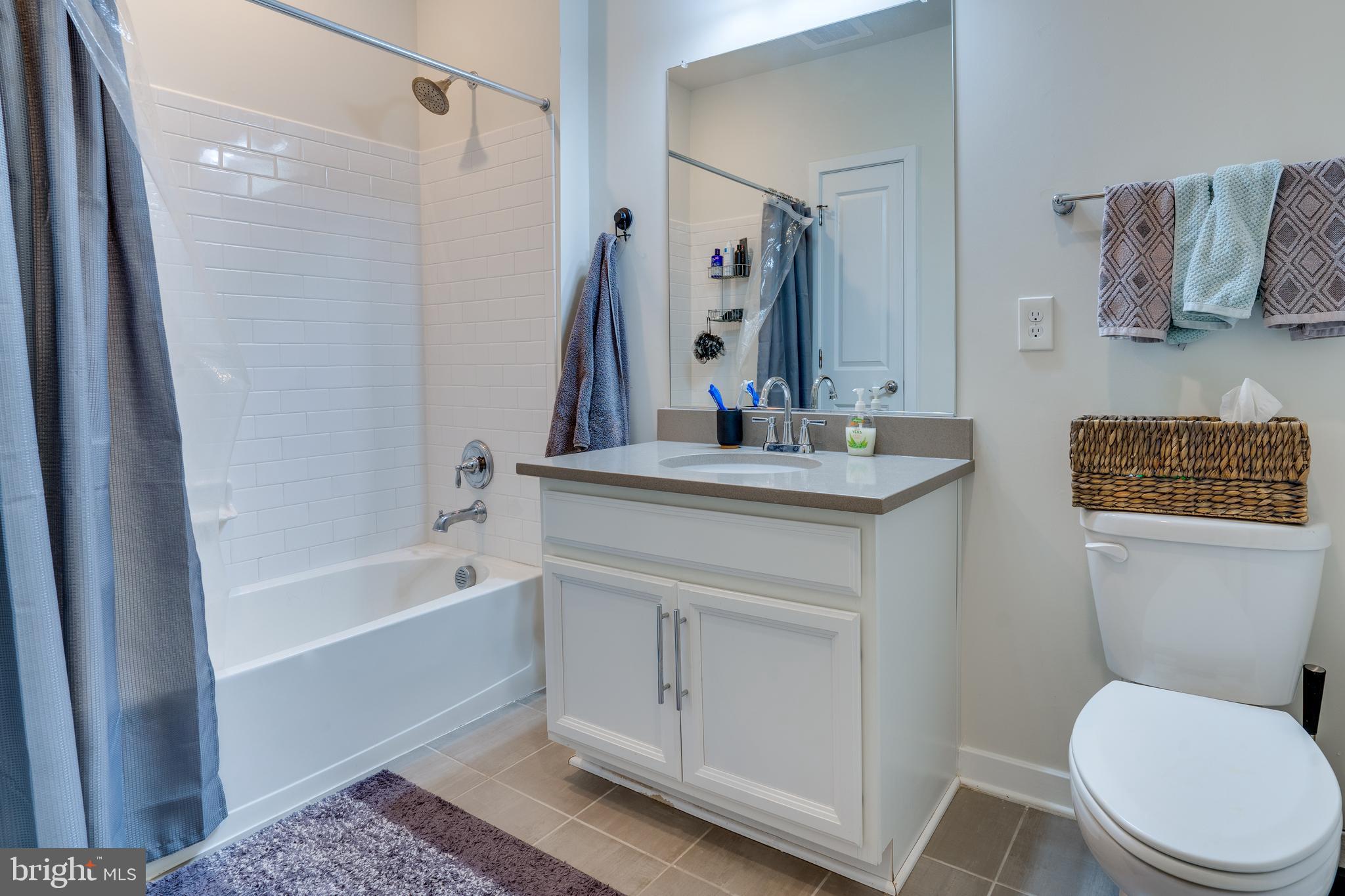 MOUNT VINEYARD - Residential Lease