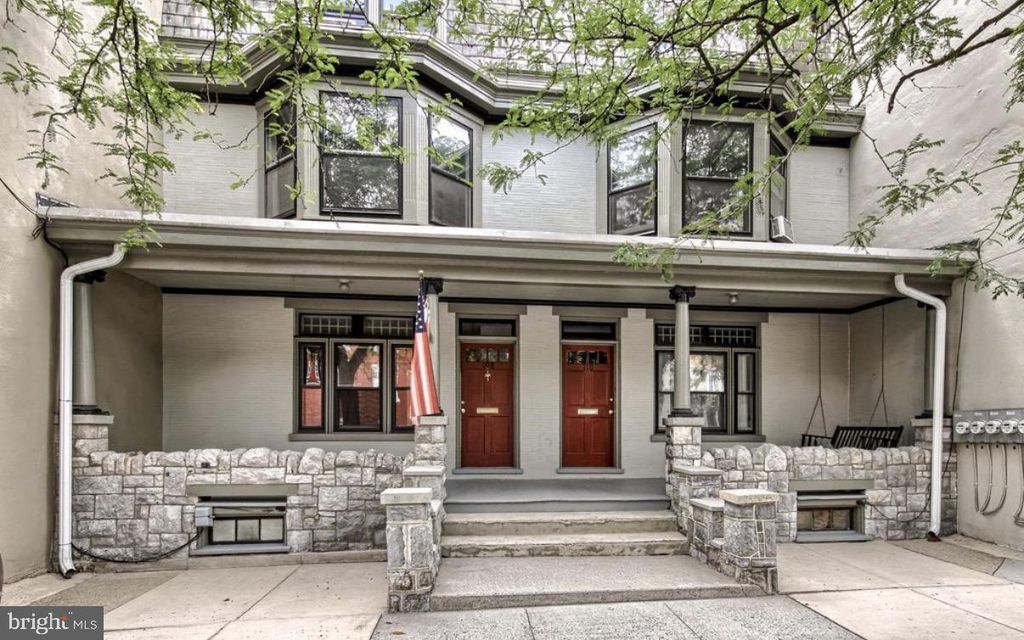 Photo of 110 W Pomfret Street, CARLISLE, PA 17013 (MLS # PACB2050092)