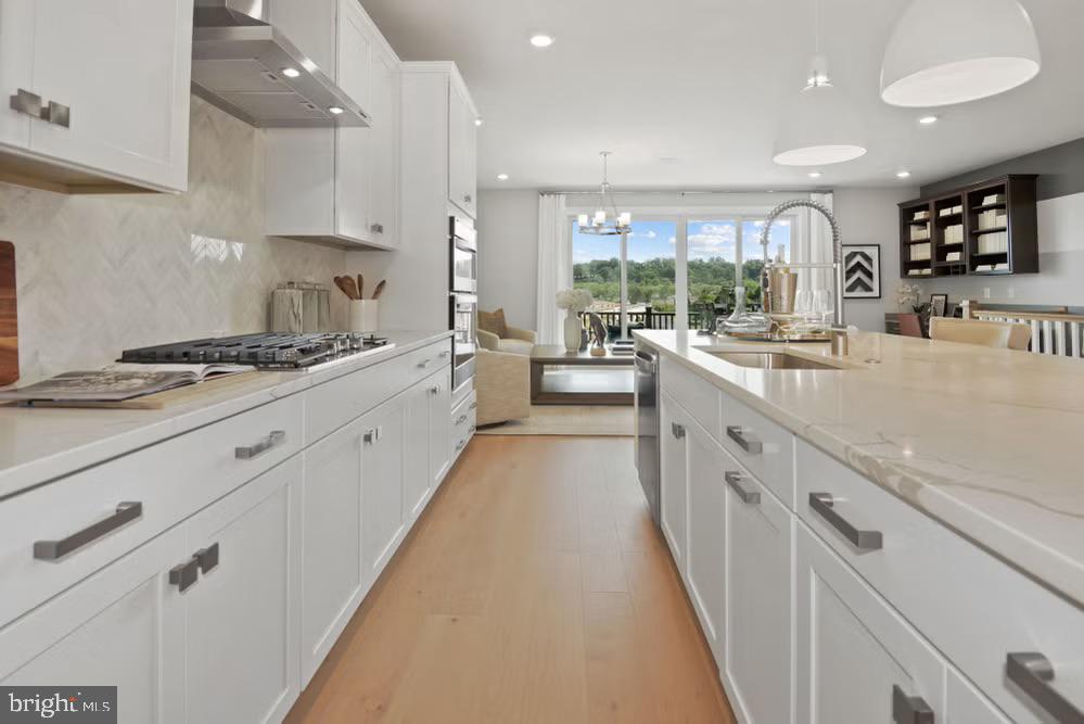 1869 OAKVIEW CREST DRIVE
