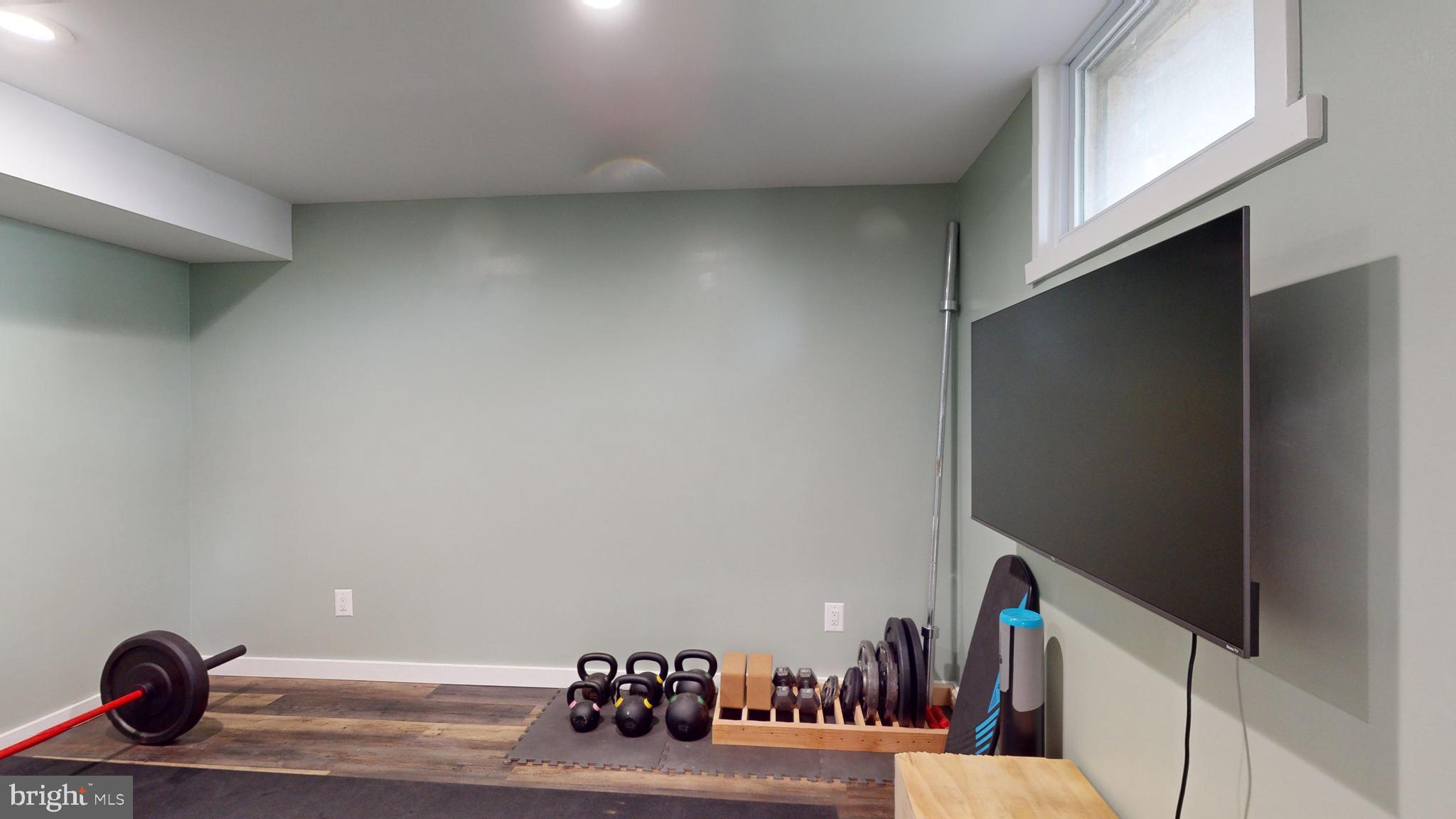 GREAT FALLS FOREST - Residential Lease