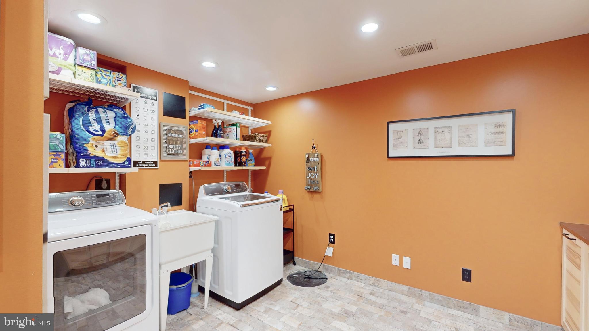 GREAT FALLS FOREST - Residential Lease