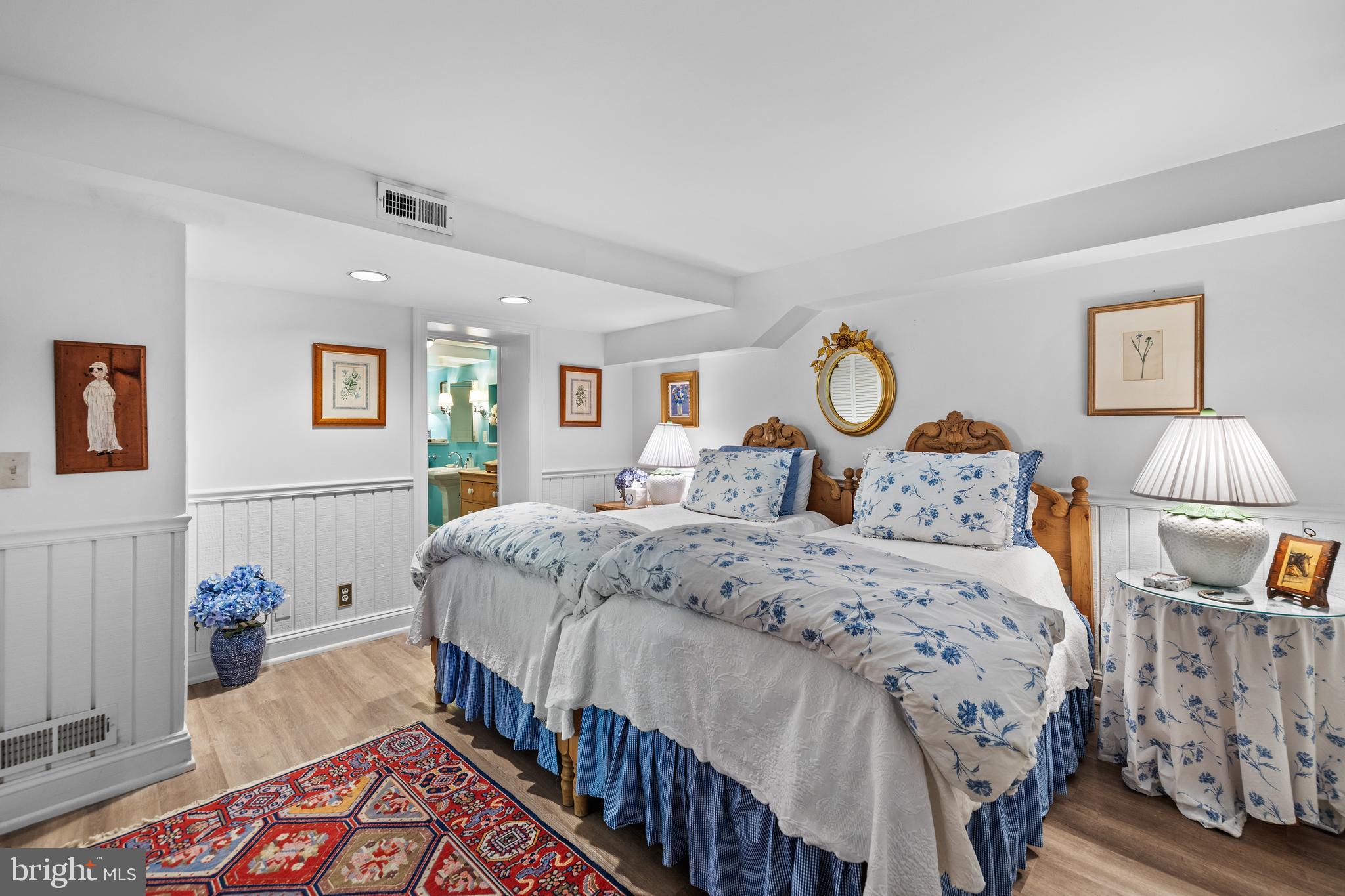 RUXTON - Residential