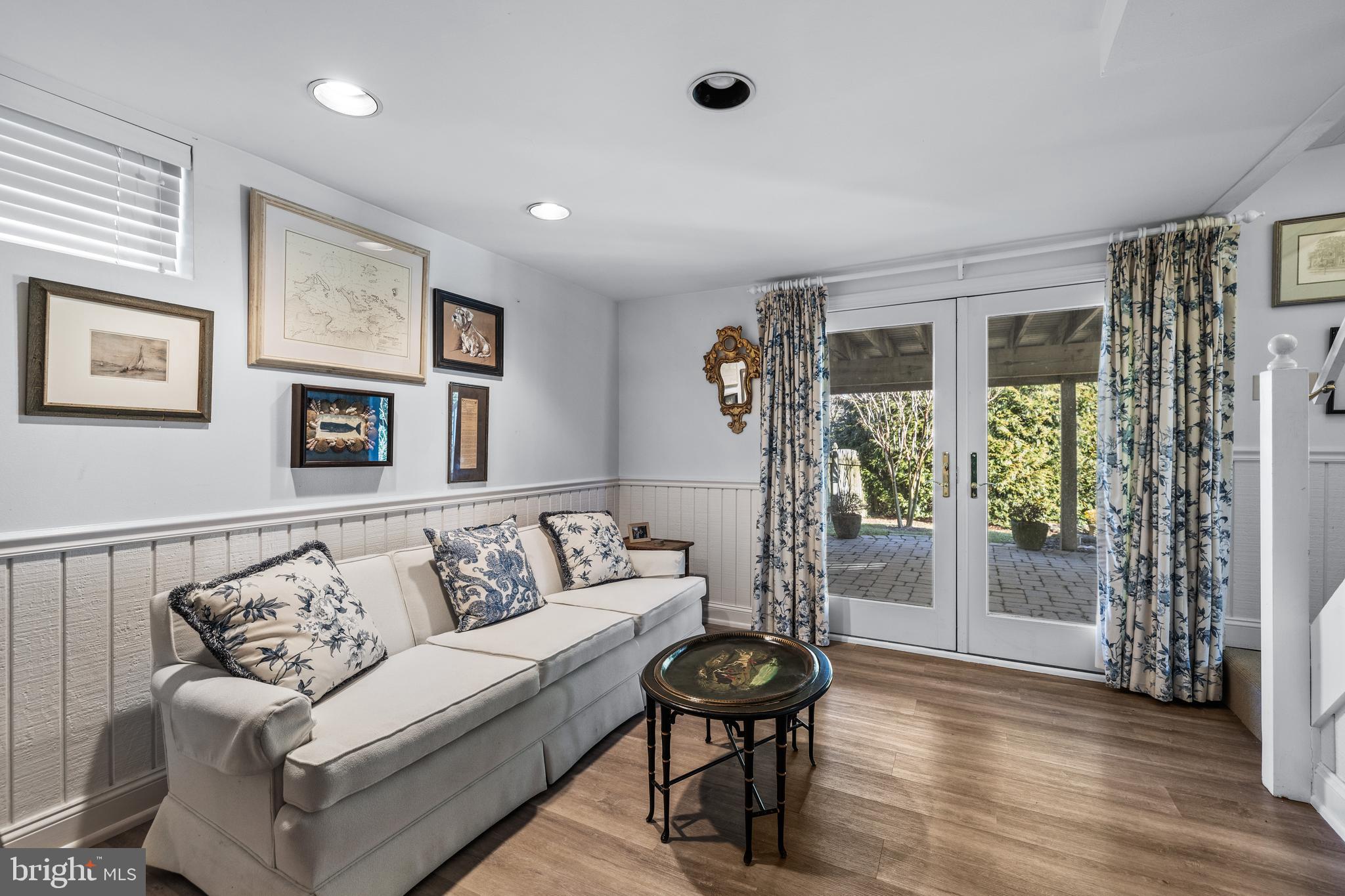 RUXTON - Residential