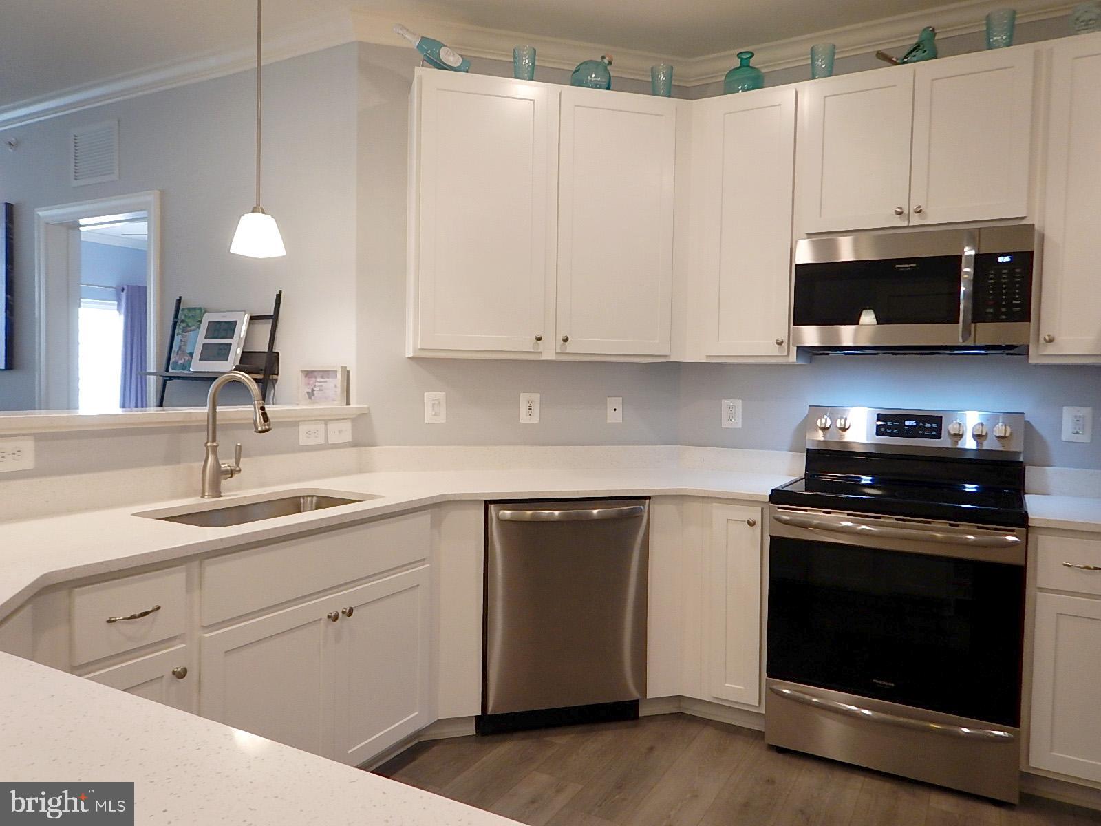 OVERLOOK AT GATEWAY - Residential