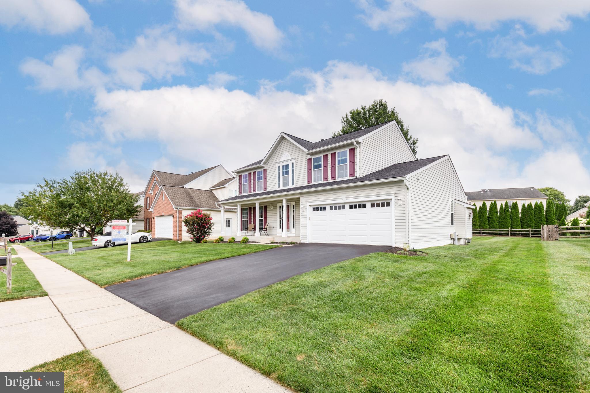 2213 AUTUMN GLOW COURT