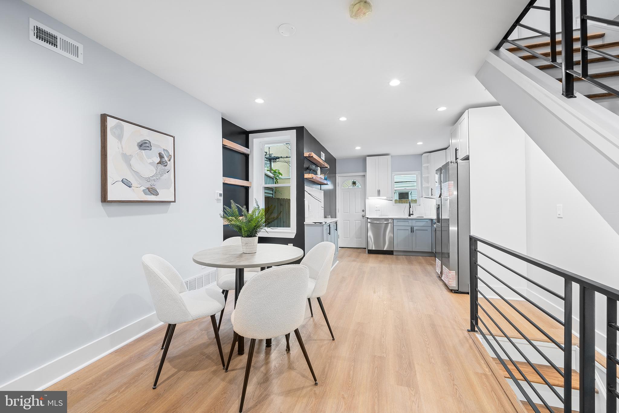PORT RICHMOND - Residential