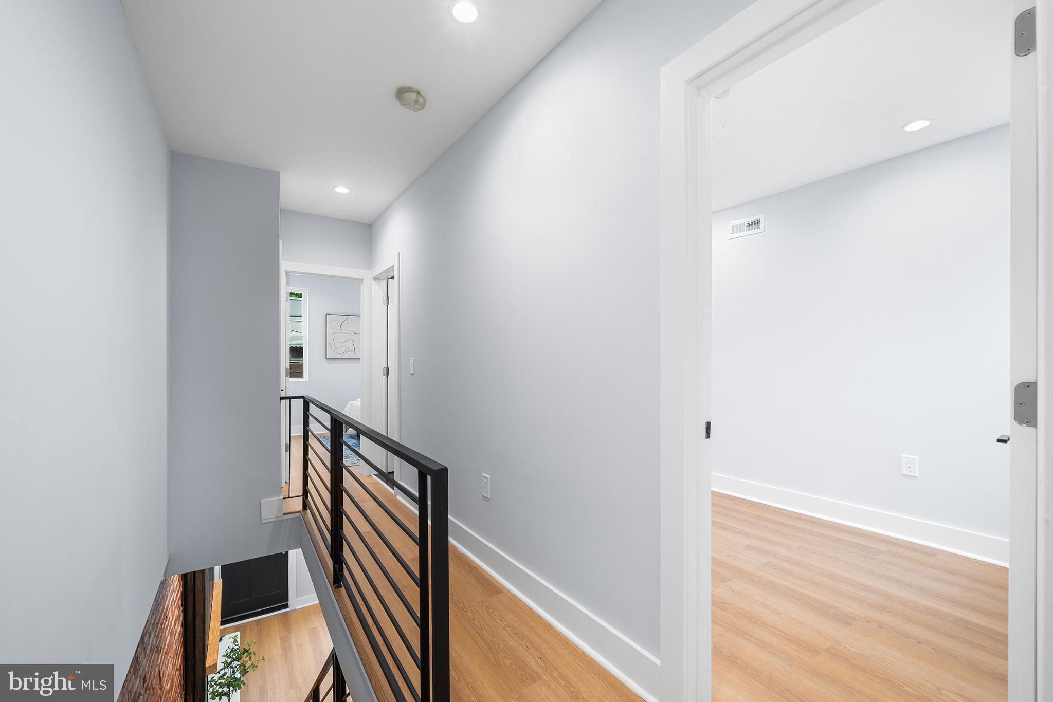 PORT RICHMOND - Residential