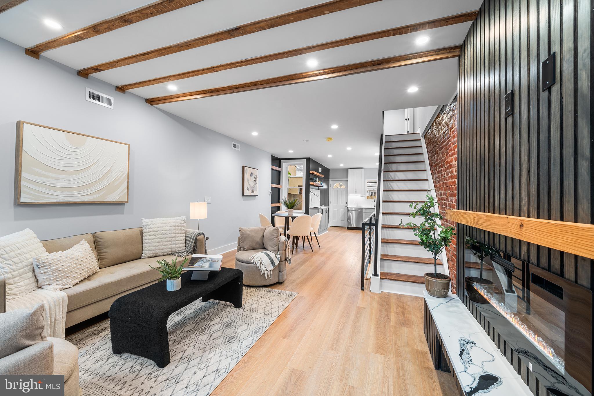 PORT RICHMOND - Residential