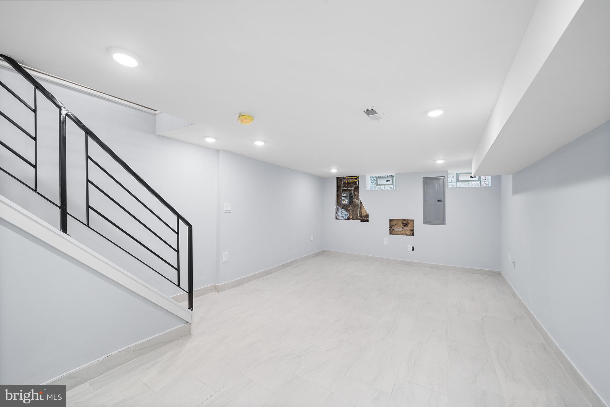PORT RICHMOND - Residential