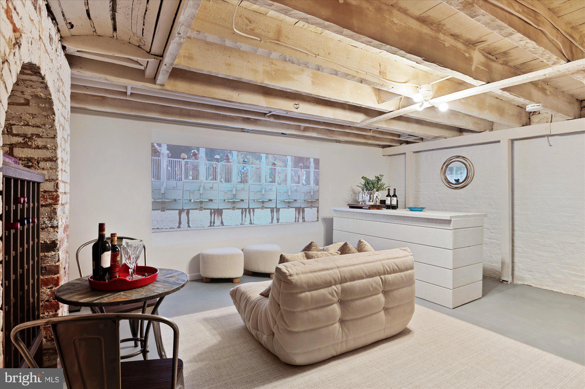 ST JOHNS SQUARE - Residential