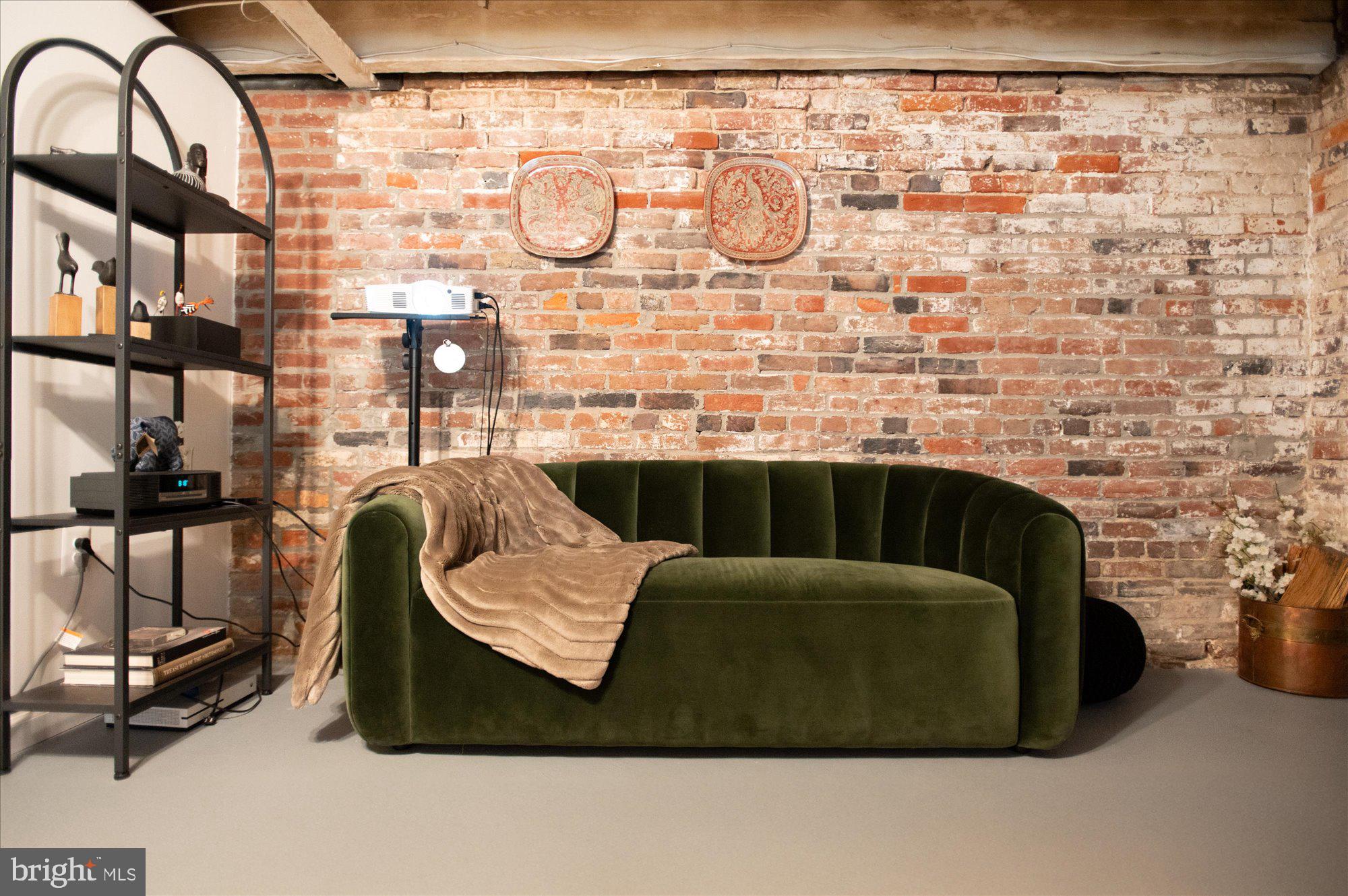 ST JOHNS SQUARE - Residential