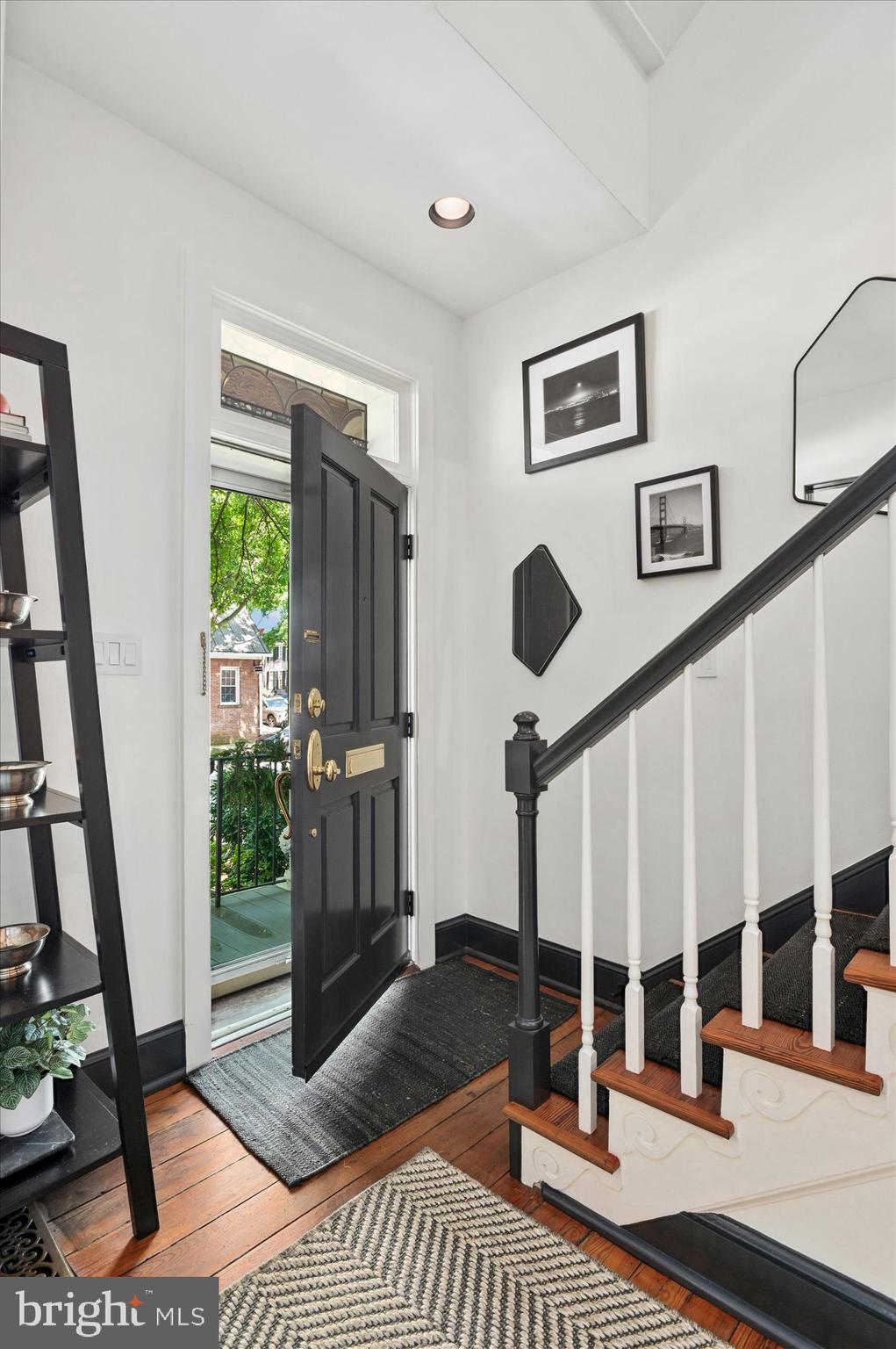 ST JOHNS SQUARE - Residential