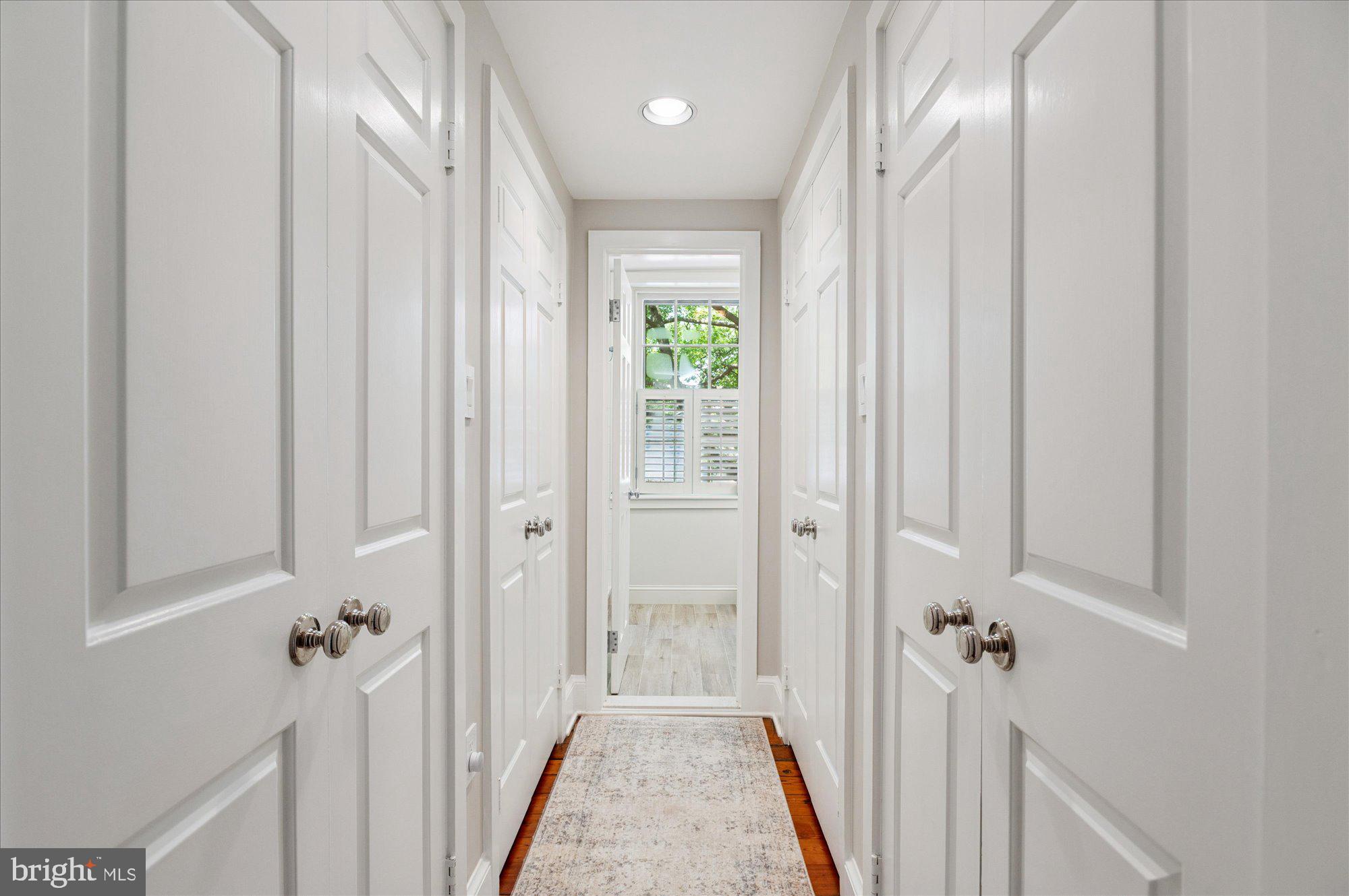 ST JOHNS SQUARE - Residential