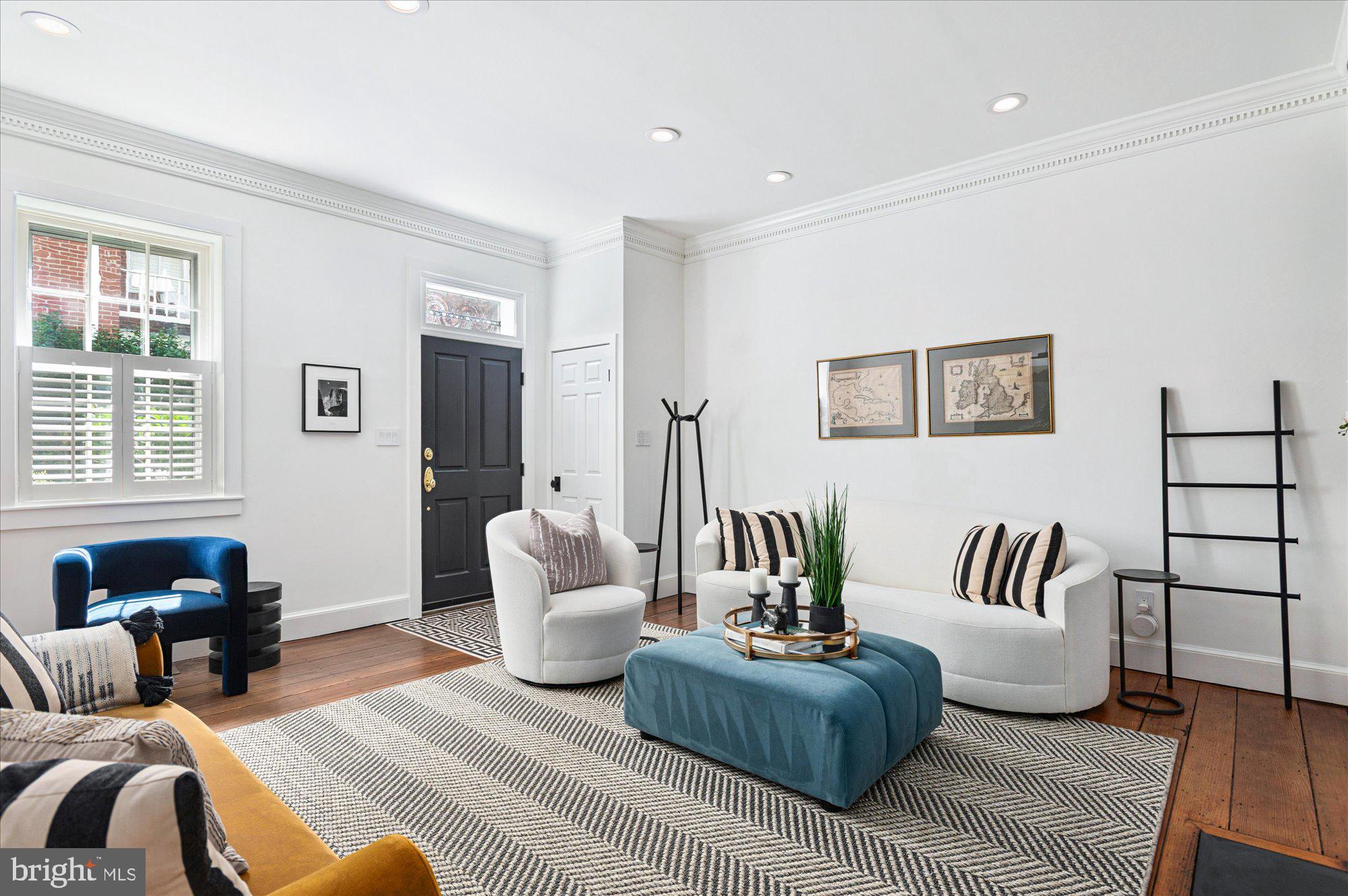 ST JOHNS SQUARE - Residential