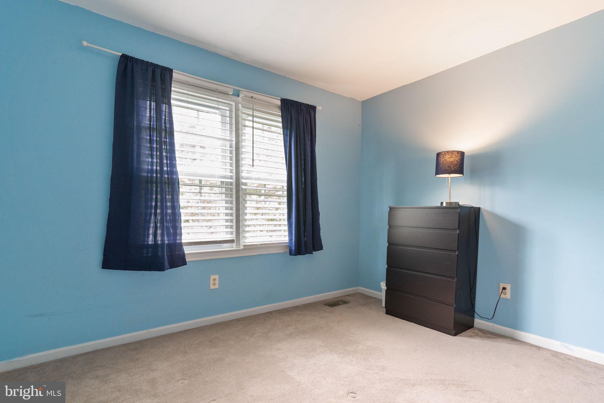 COUNTRYSIDE - Residential