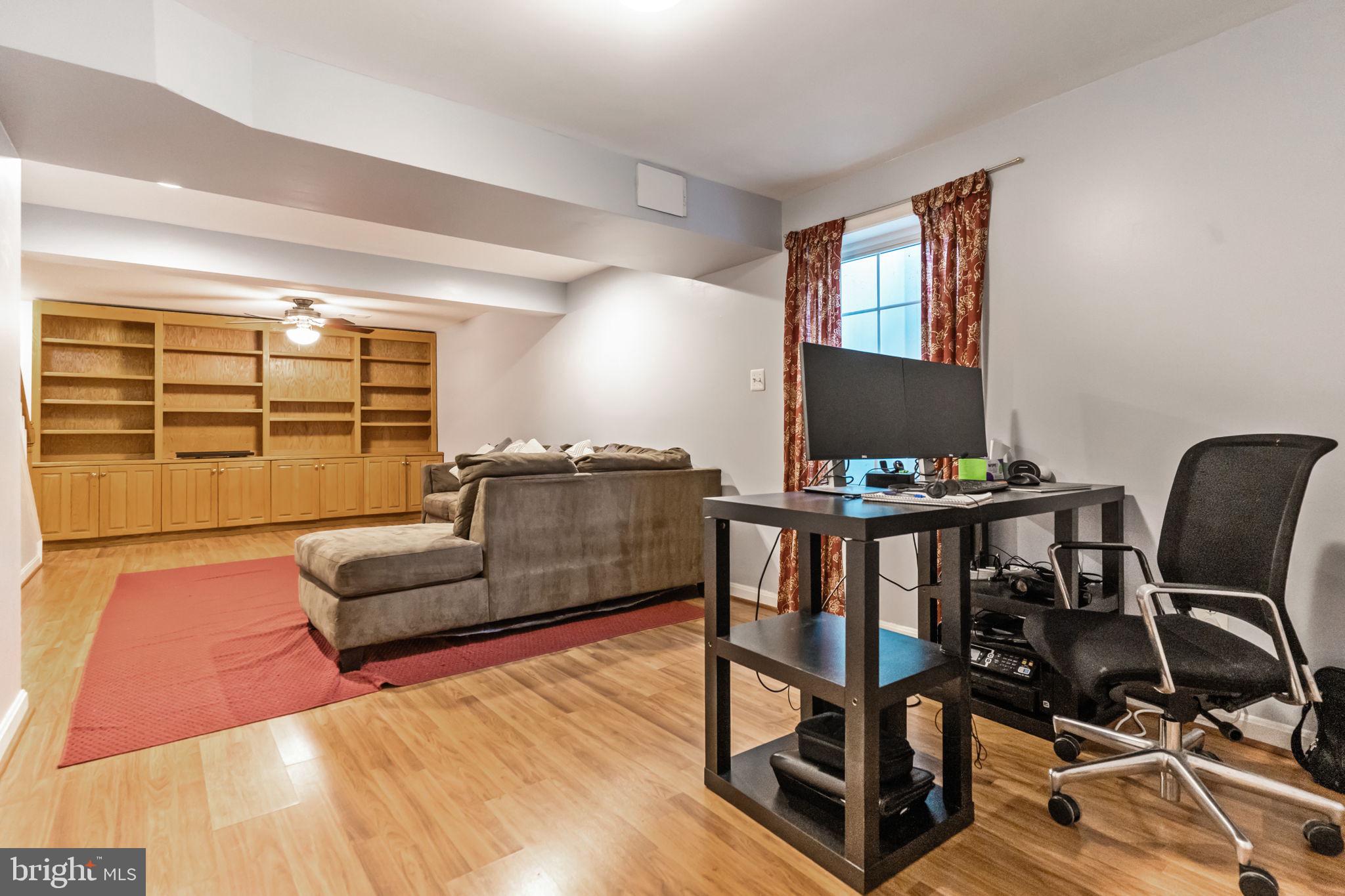 COUNTRYSIDE - Residential