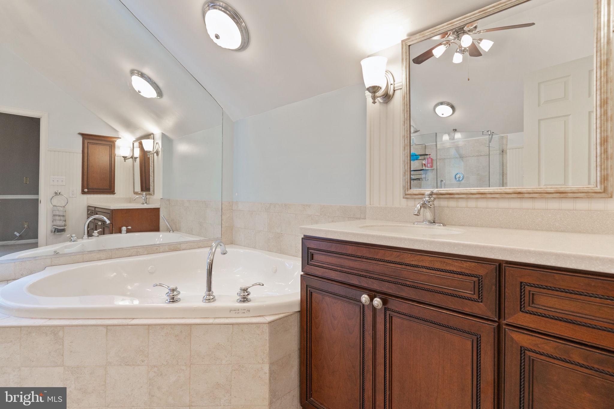 COUNTRYSIDE - Residential