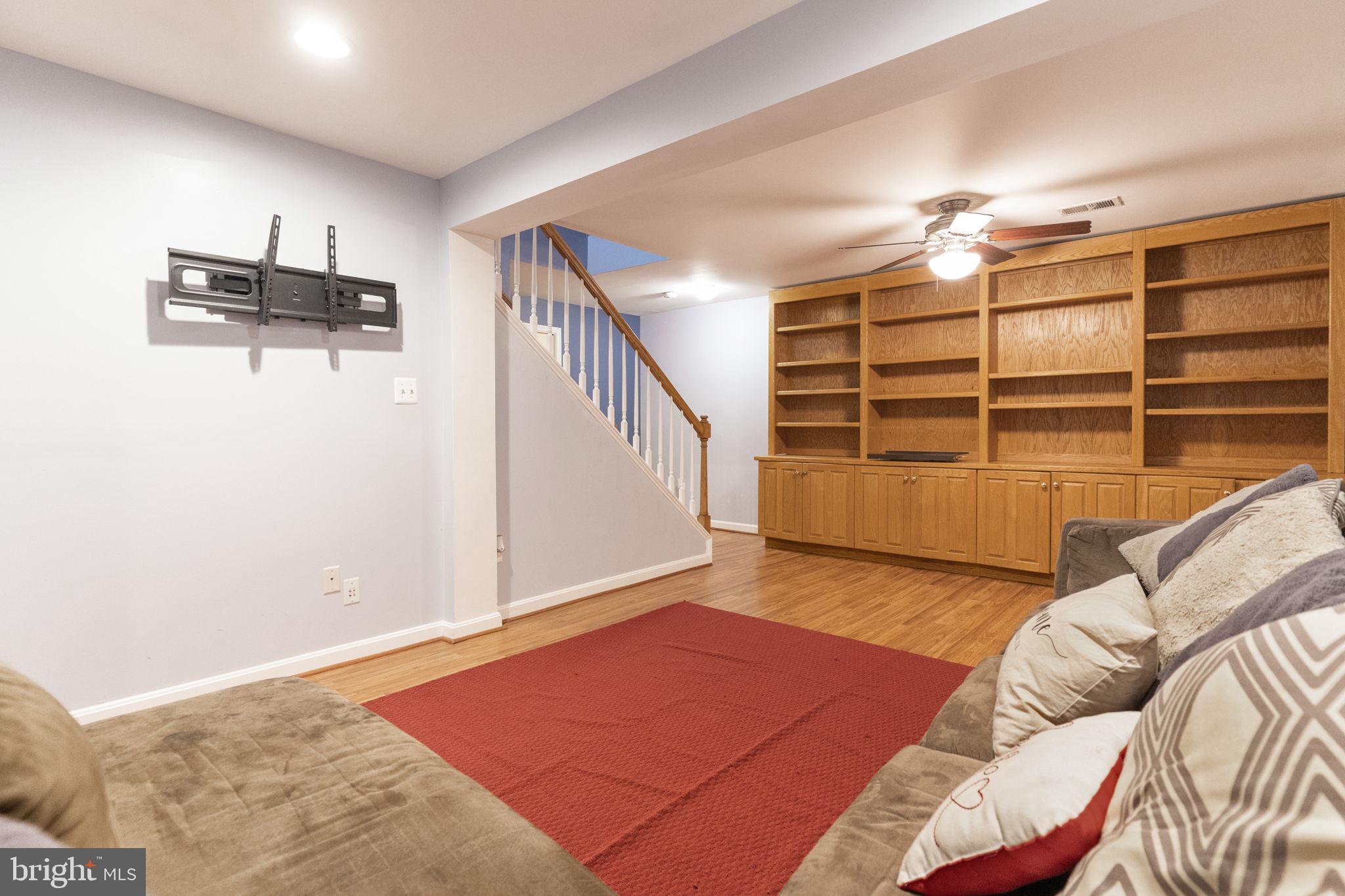 COUNTRYSIDE - Residential