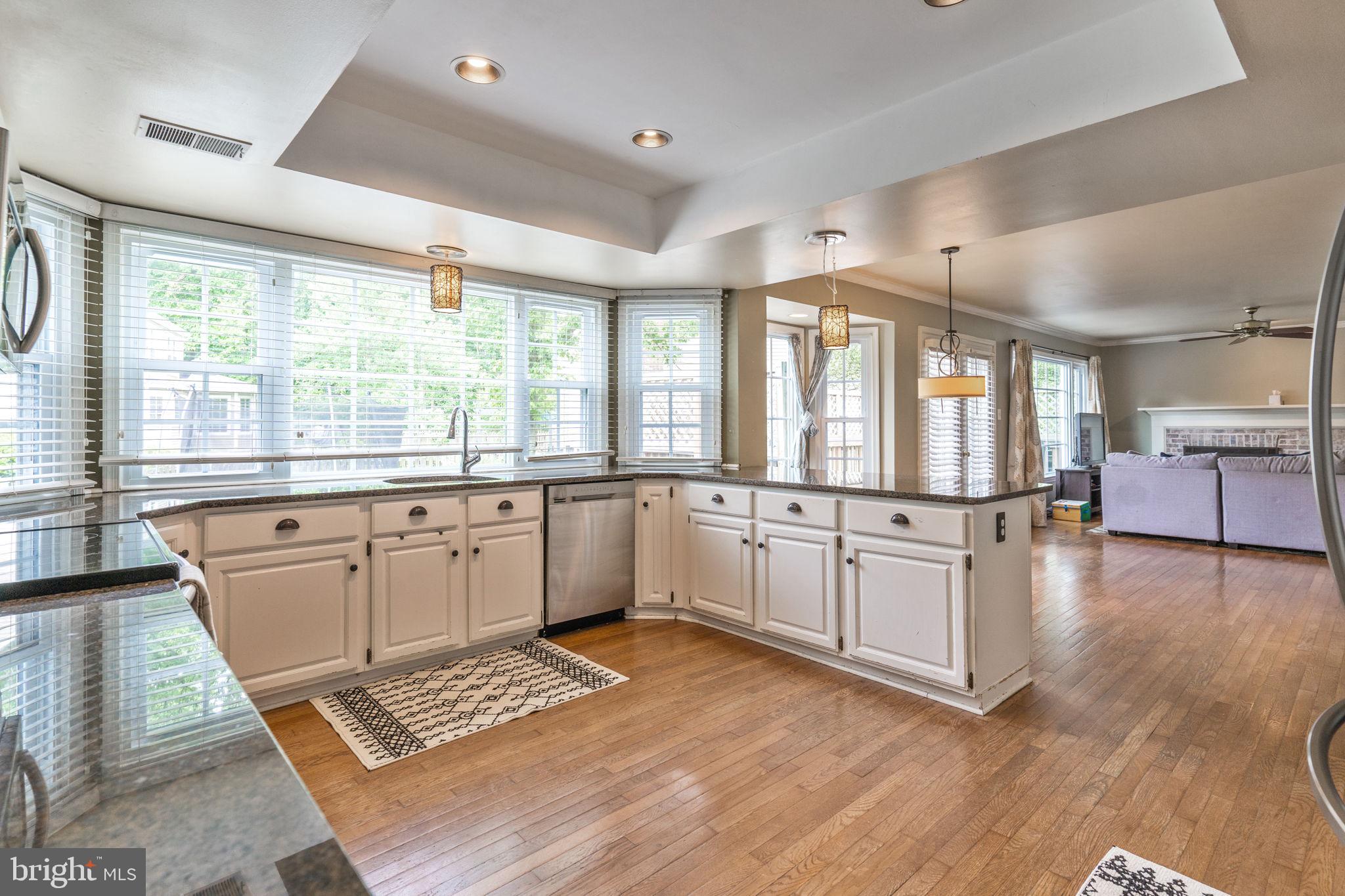 COUNTRYSIDE - Residential