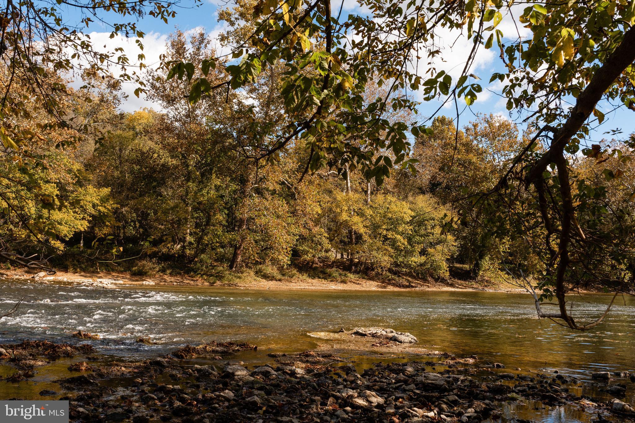 326 THUNDERBIRD ROAD