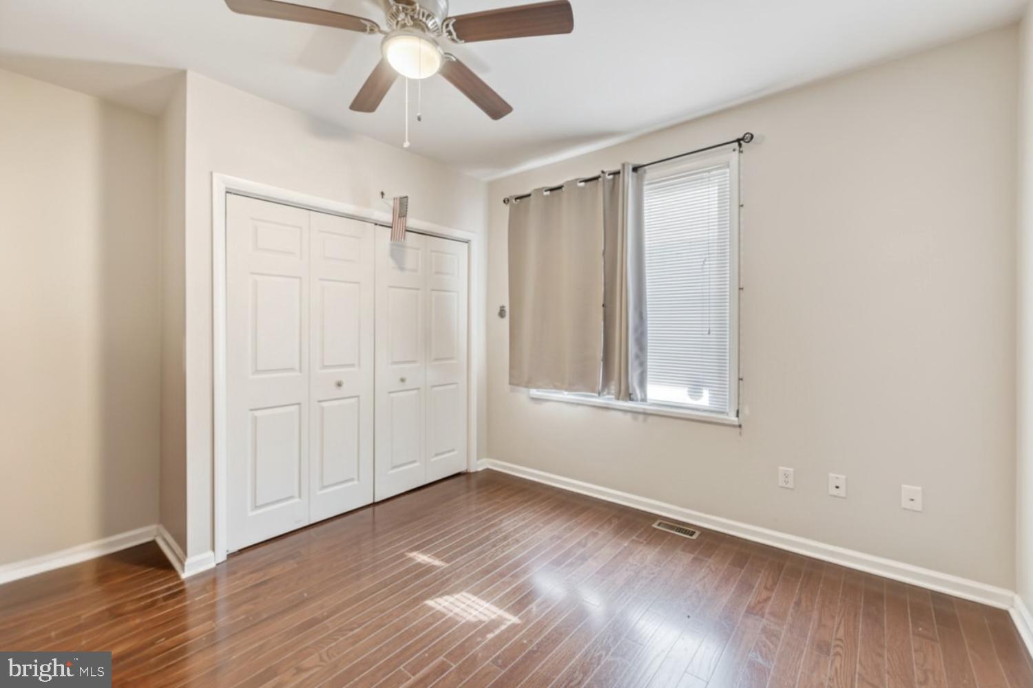 HAMILTON HILLS - Residential