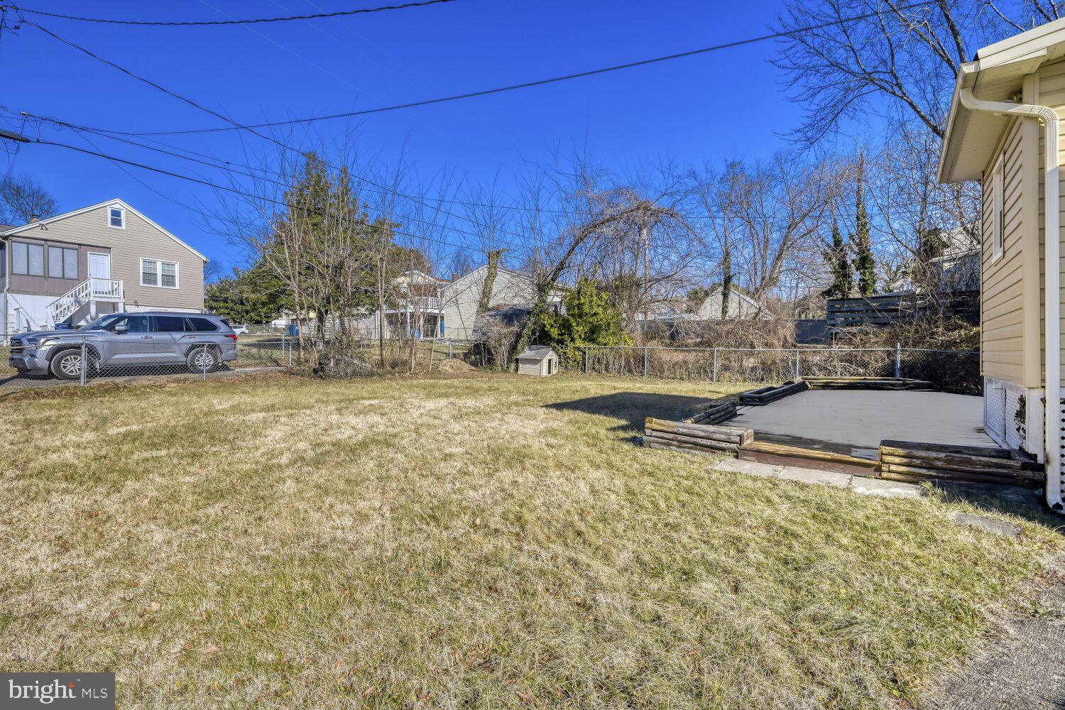 HAMILTON HILLS - Residential