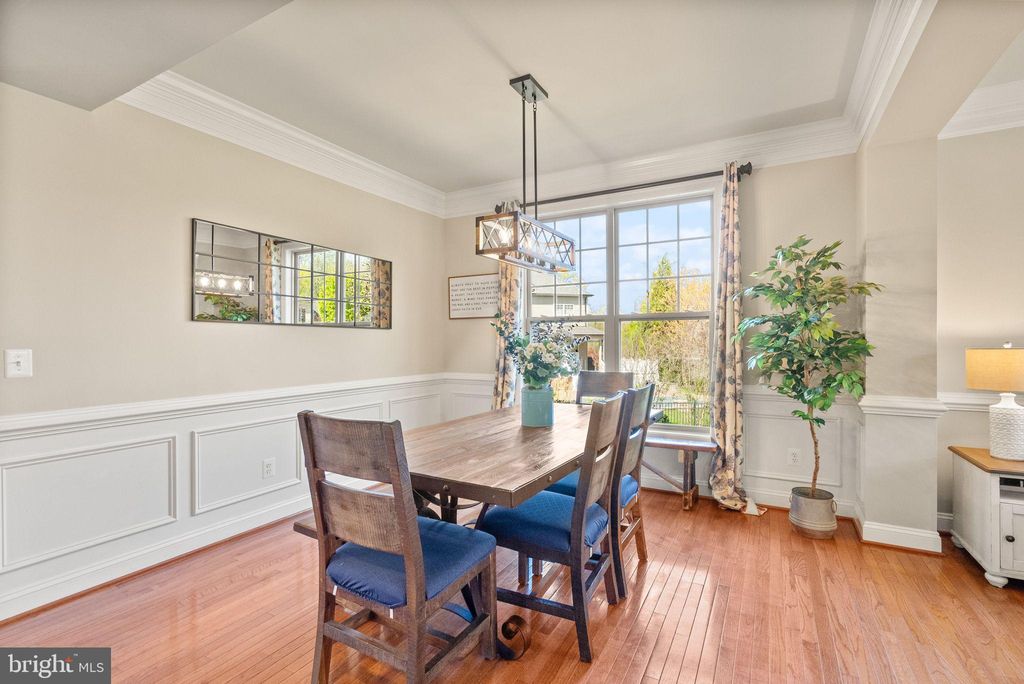 Photo of 6846 Noyes Avenue, HAYMARKET, VA 20169 (MLS # VAPW2103824)