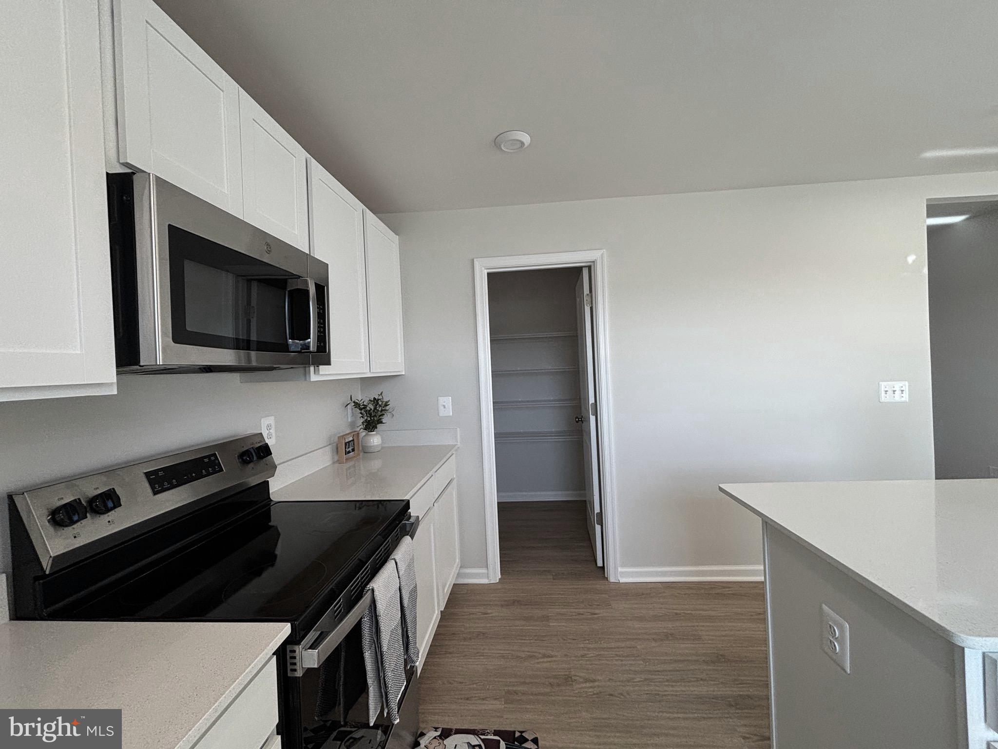 STONE SPRING - Residential Lease