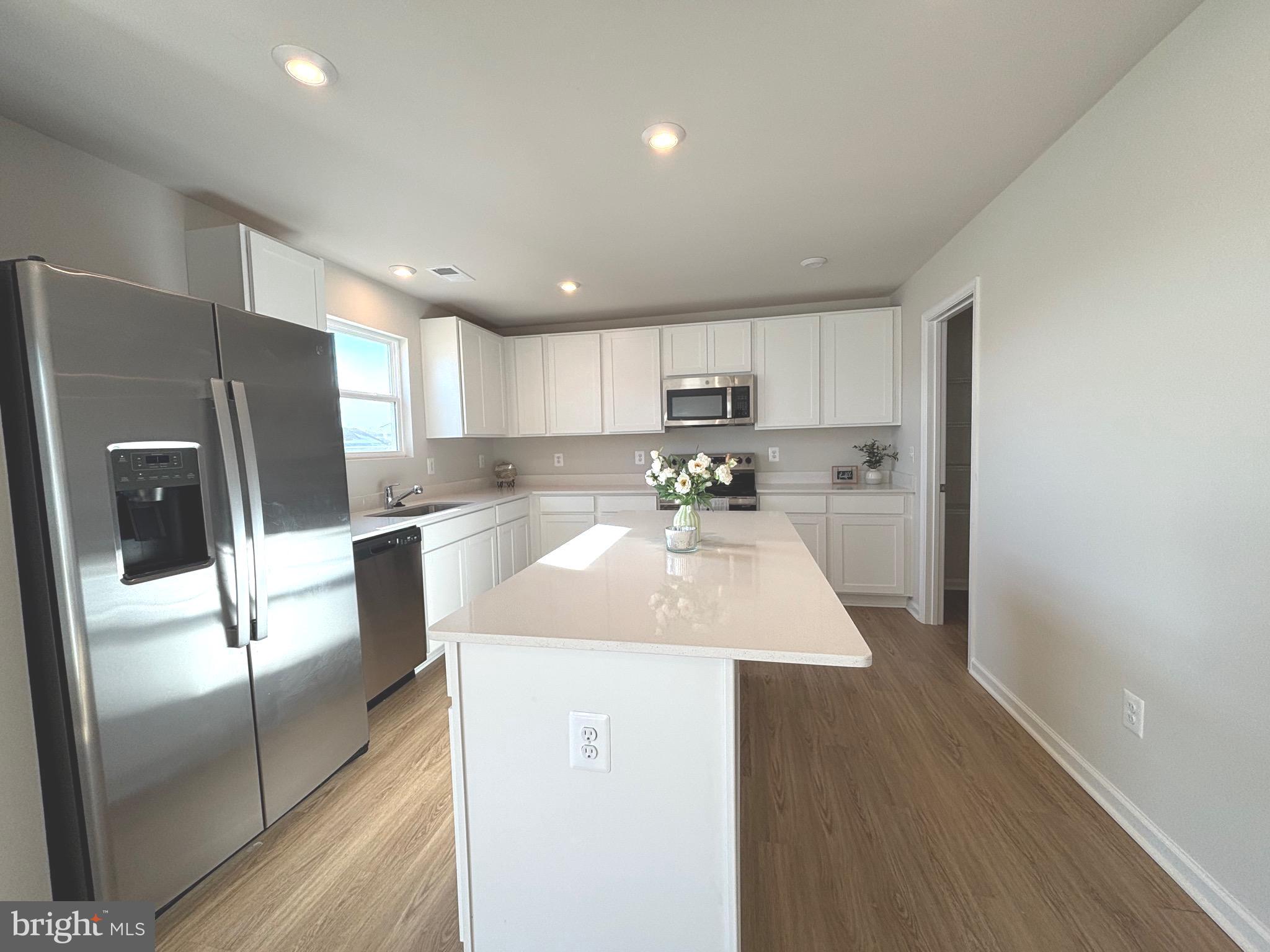 STONE SPRING - Residential Lease