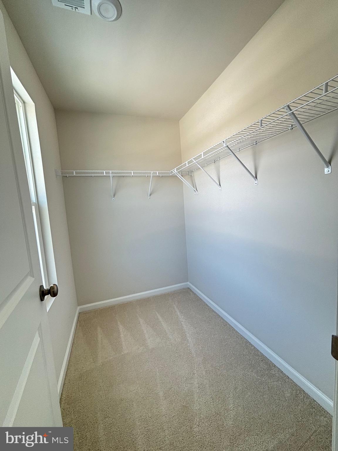 STONE SPRING - Residential Lease