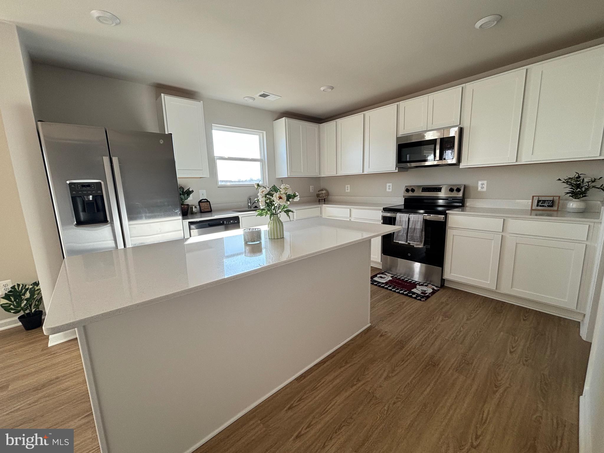 STONE SPRING - Residential Lease