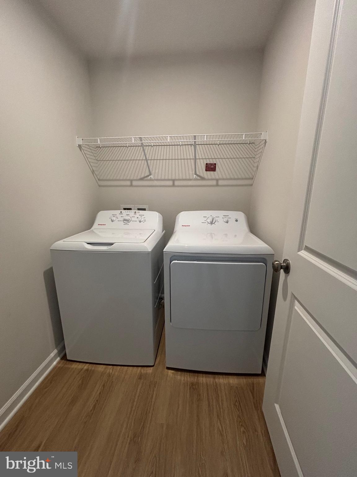 STONE SPRING - Residential Lease