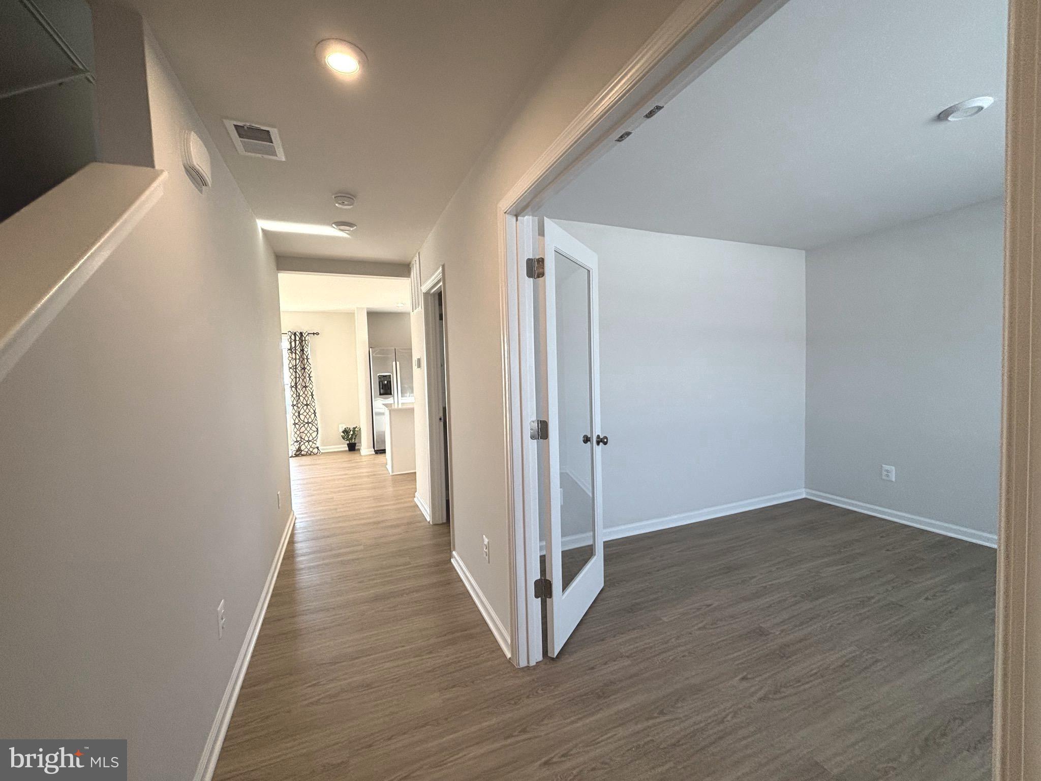 STONE SPRING - Residential Lease