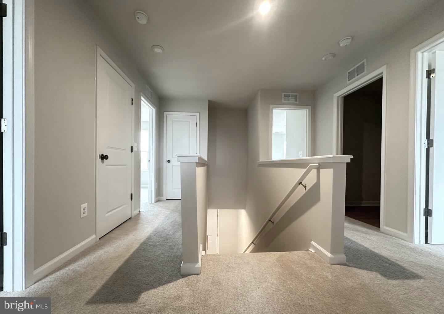 STONE SPRING - Residential Lease