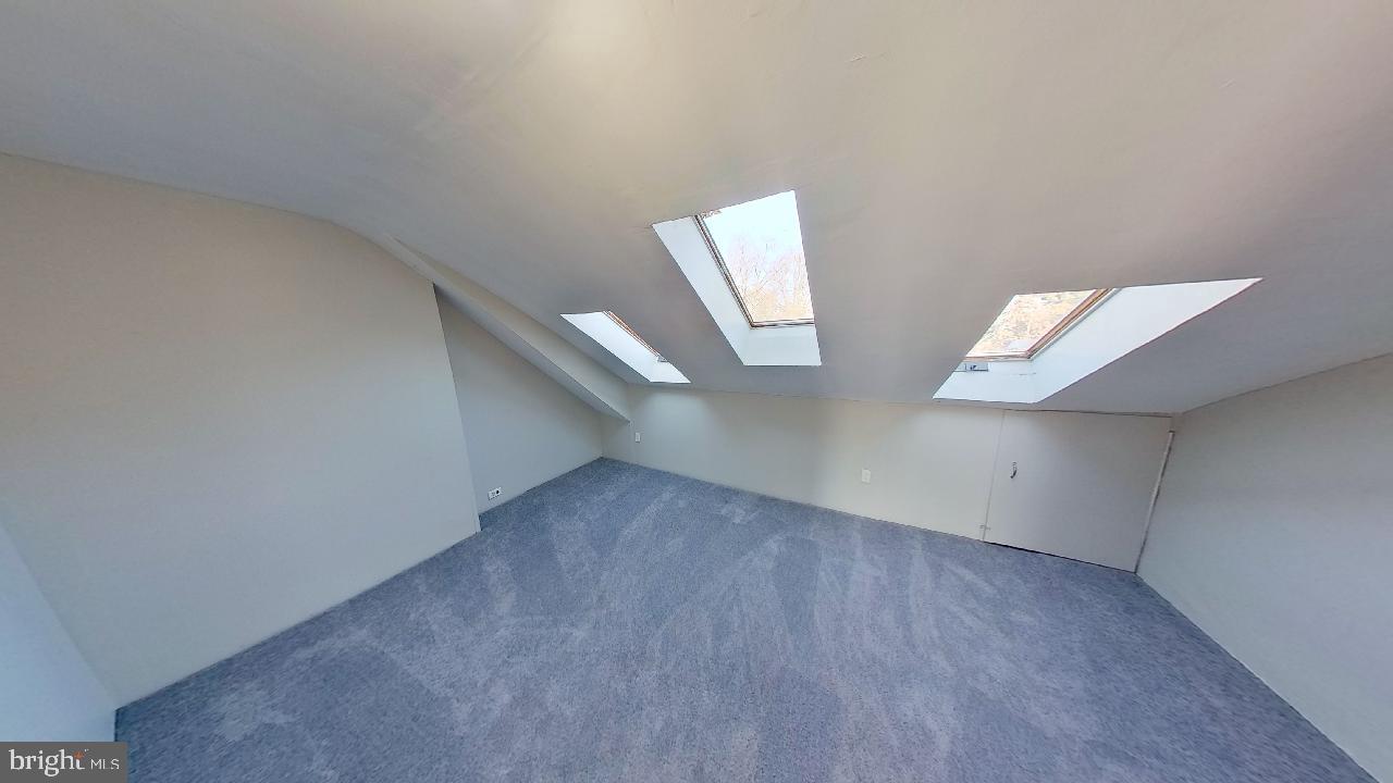 OVERBROOK PARK - Residential Lease