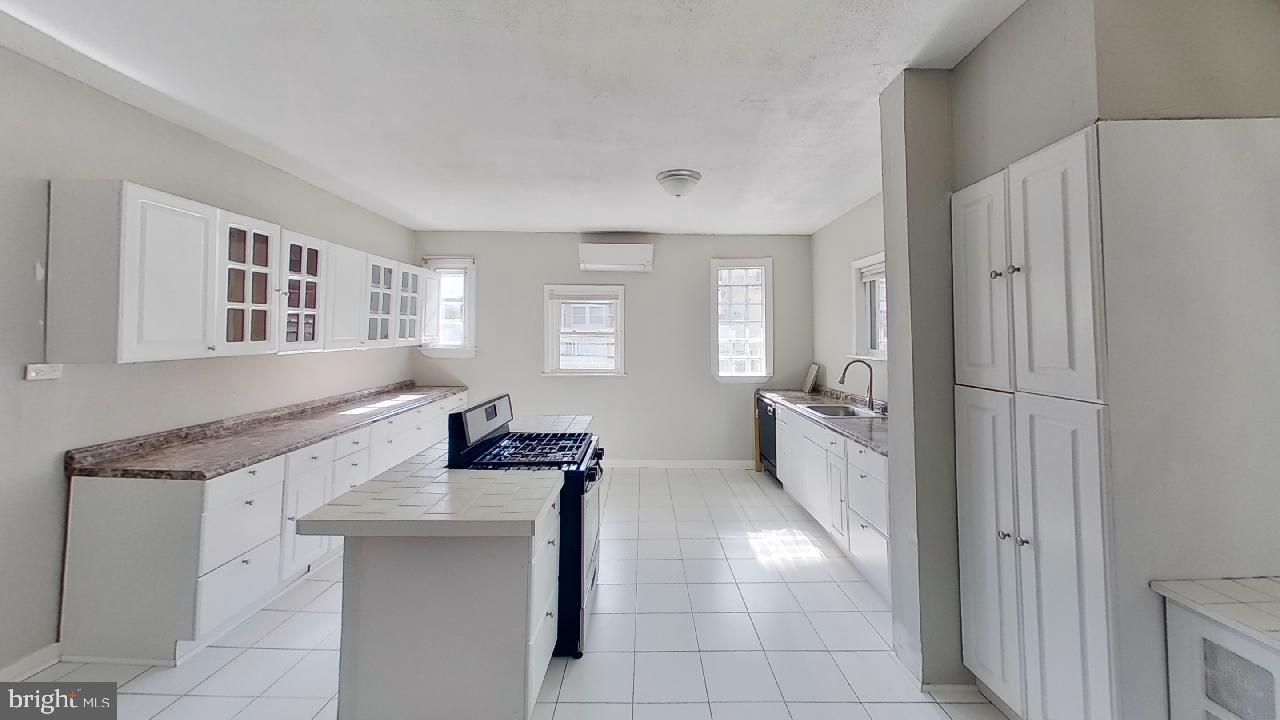 OVERBROOK PARK - Residential Lease