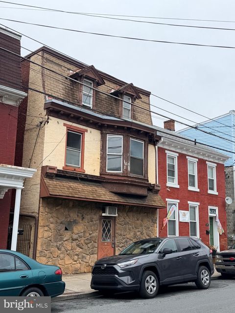 531 LEHMAN STREET LEBANON PA 17046