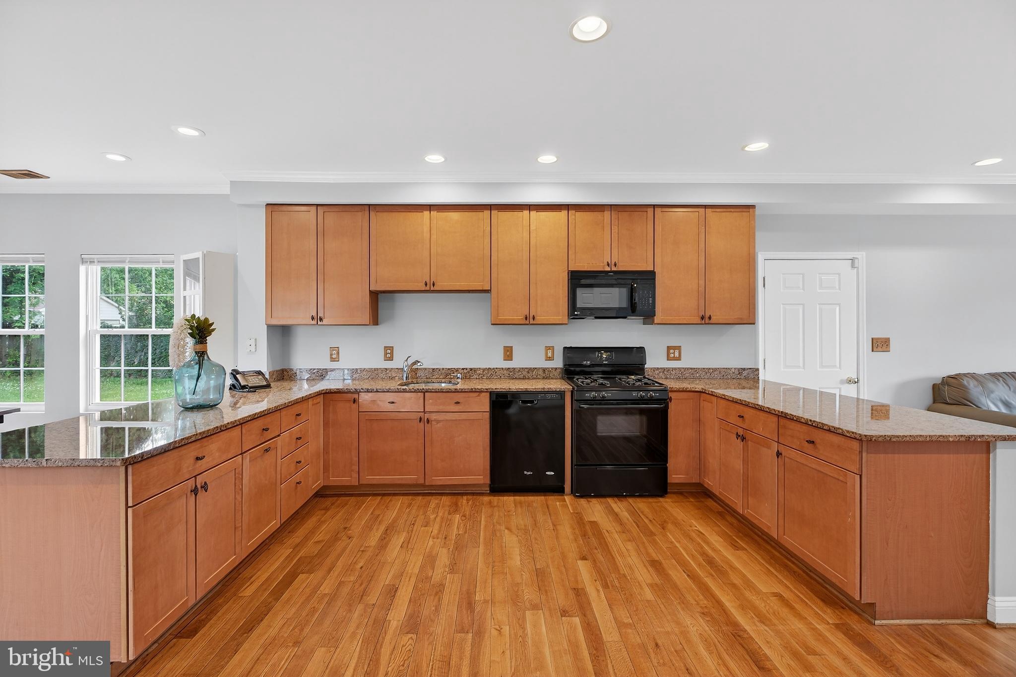 LAYTONIA - Residential