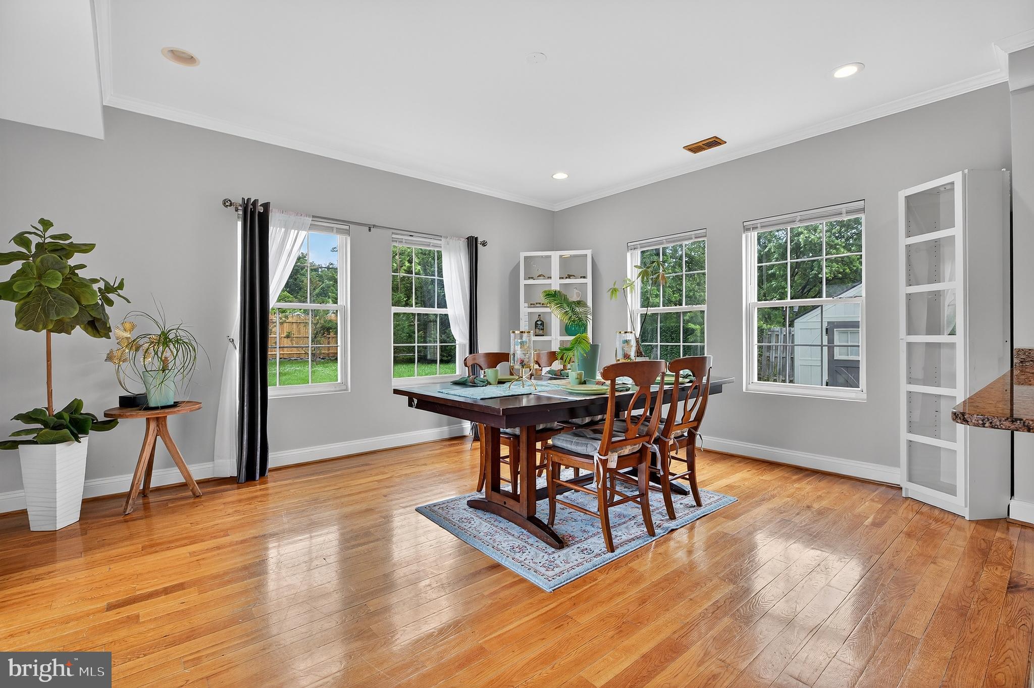 LAYTONIA - Residential