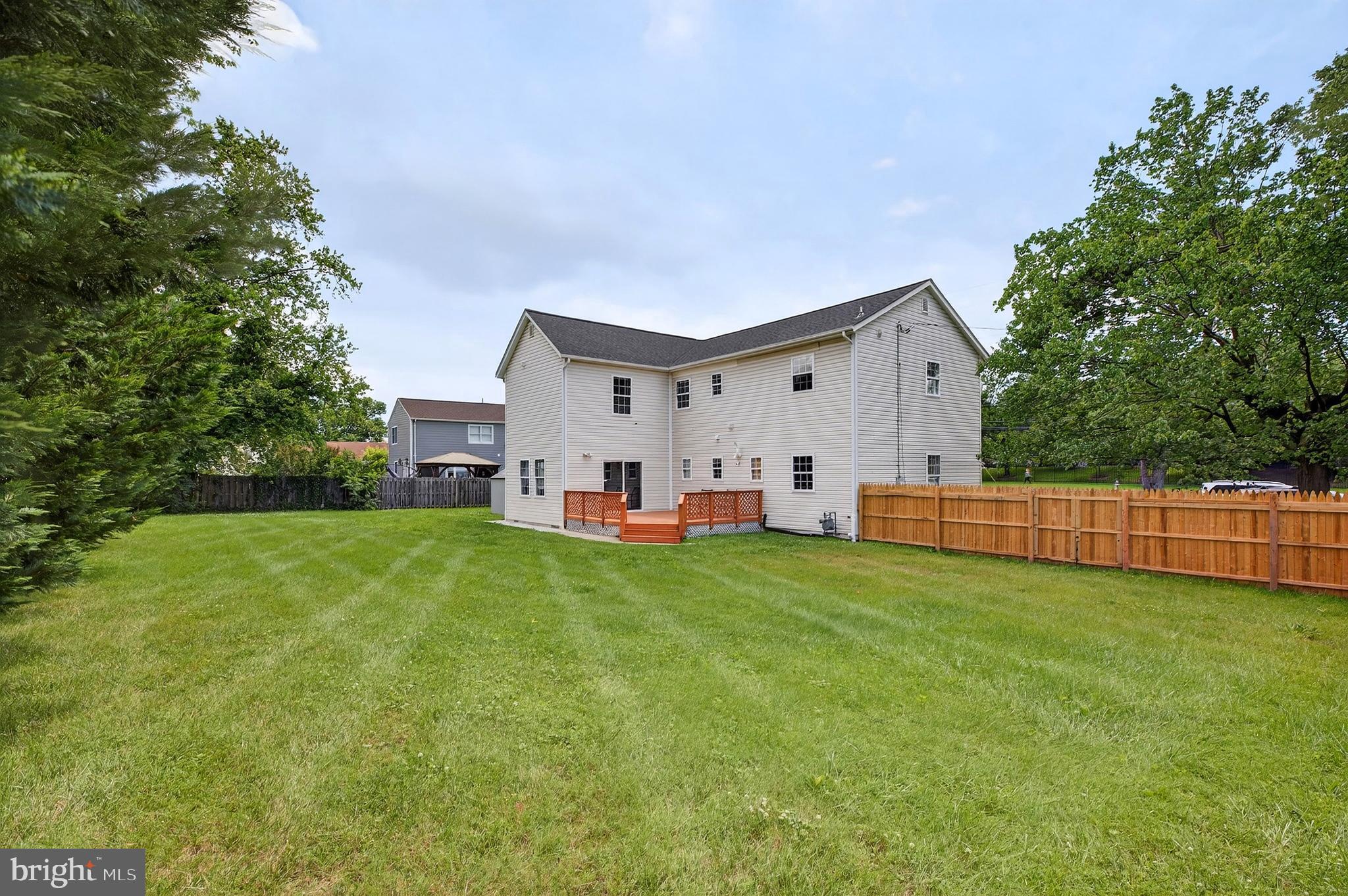 LAYTONIA - Residential