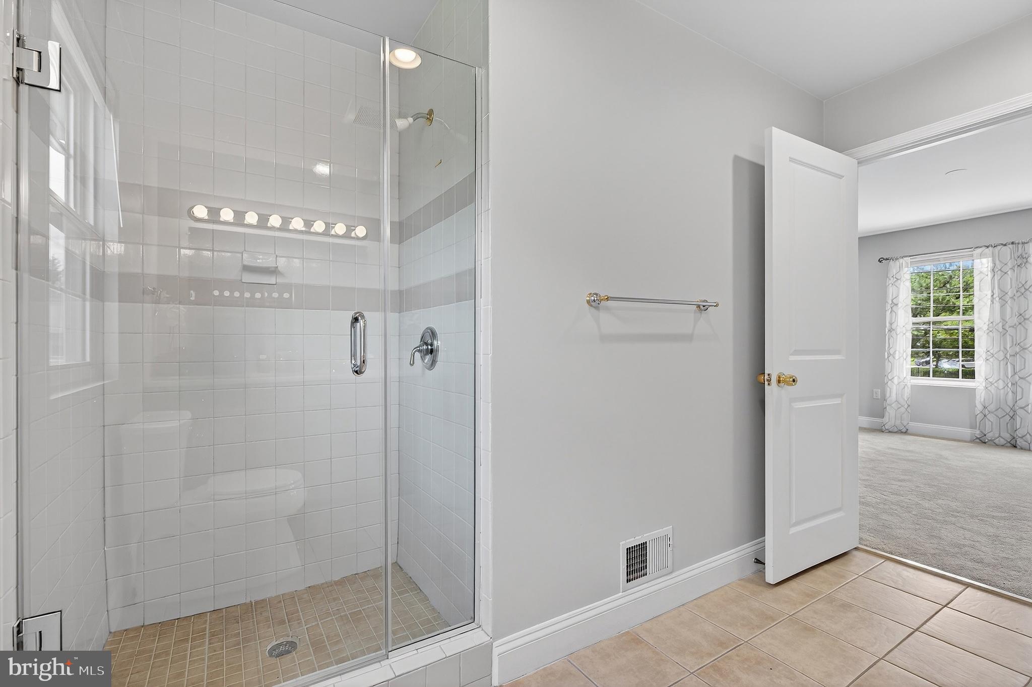 LAYTONIA - Residential