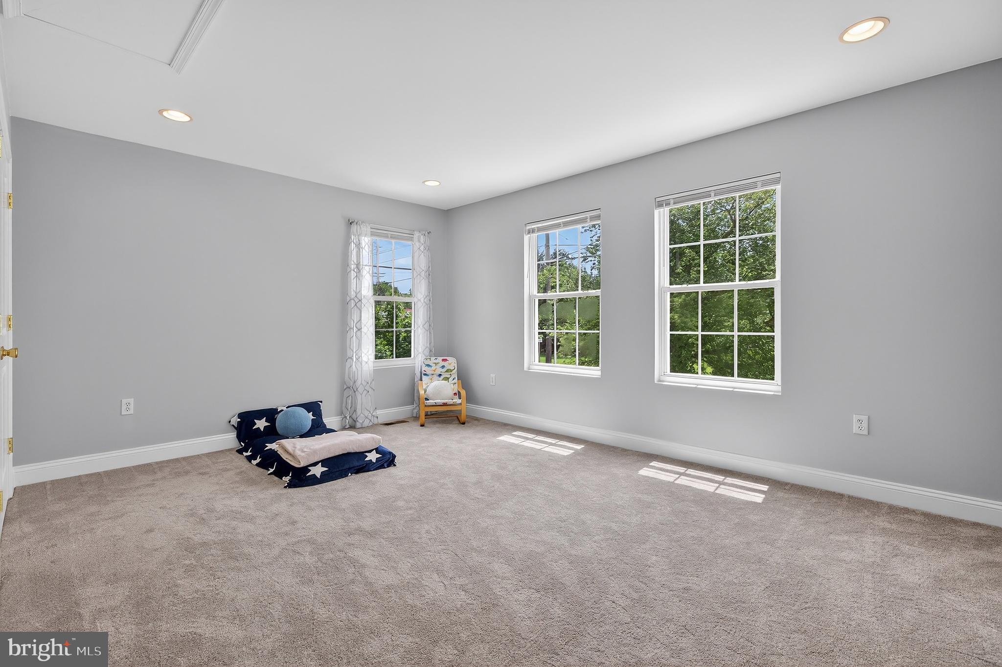 LAYTONIA - Residential