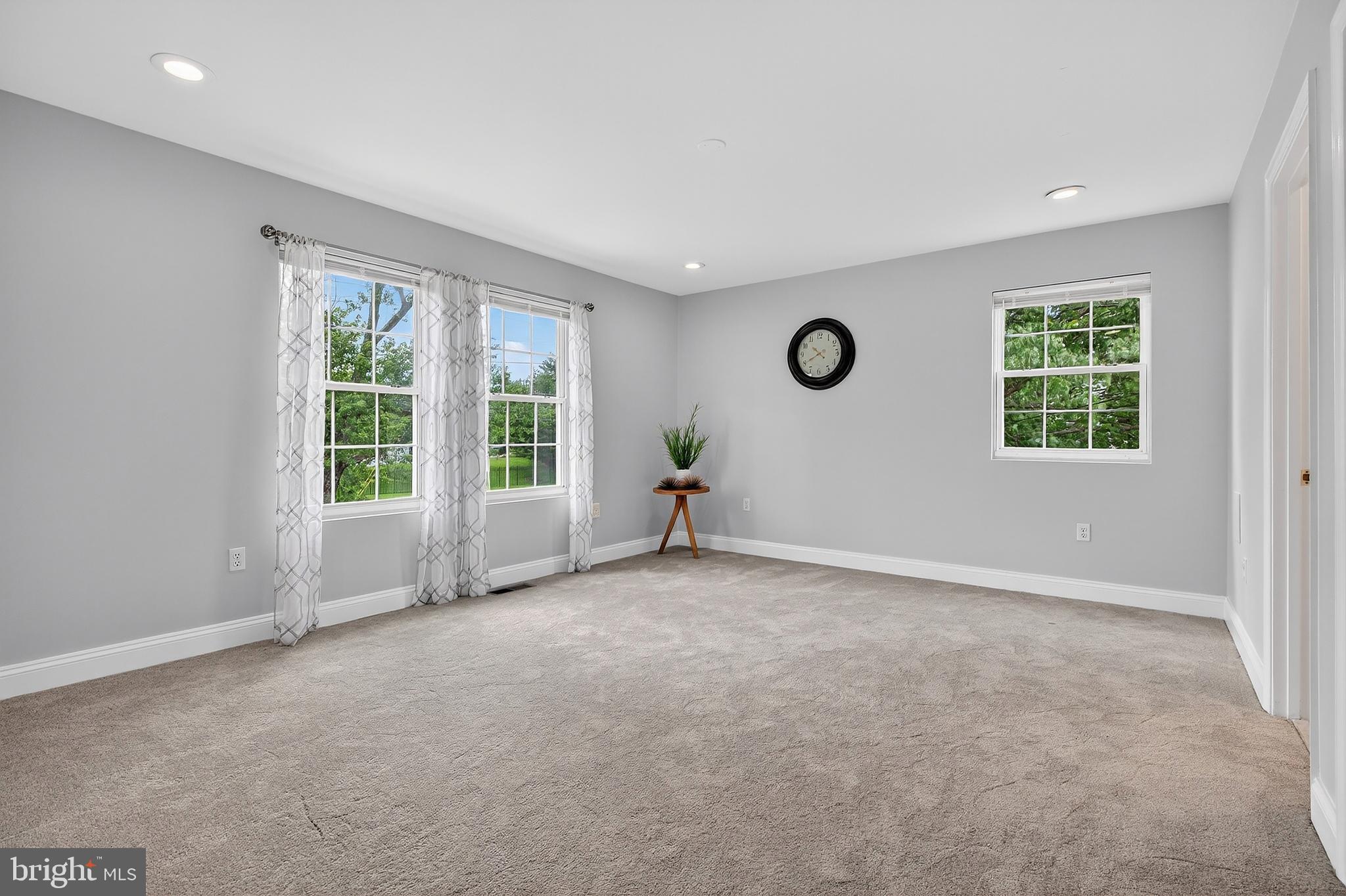 LAYTONIA - Residential