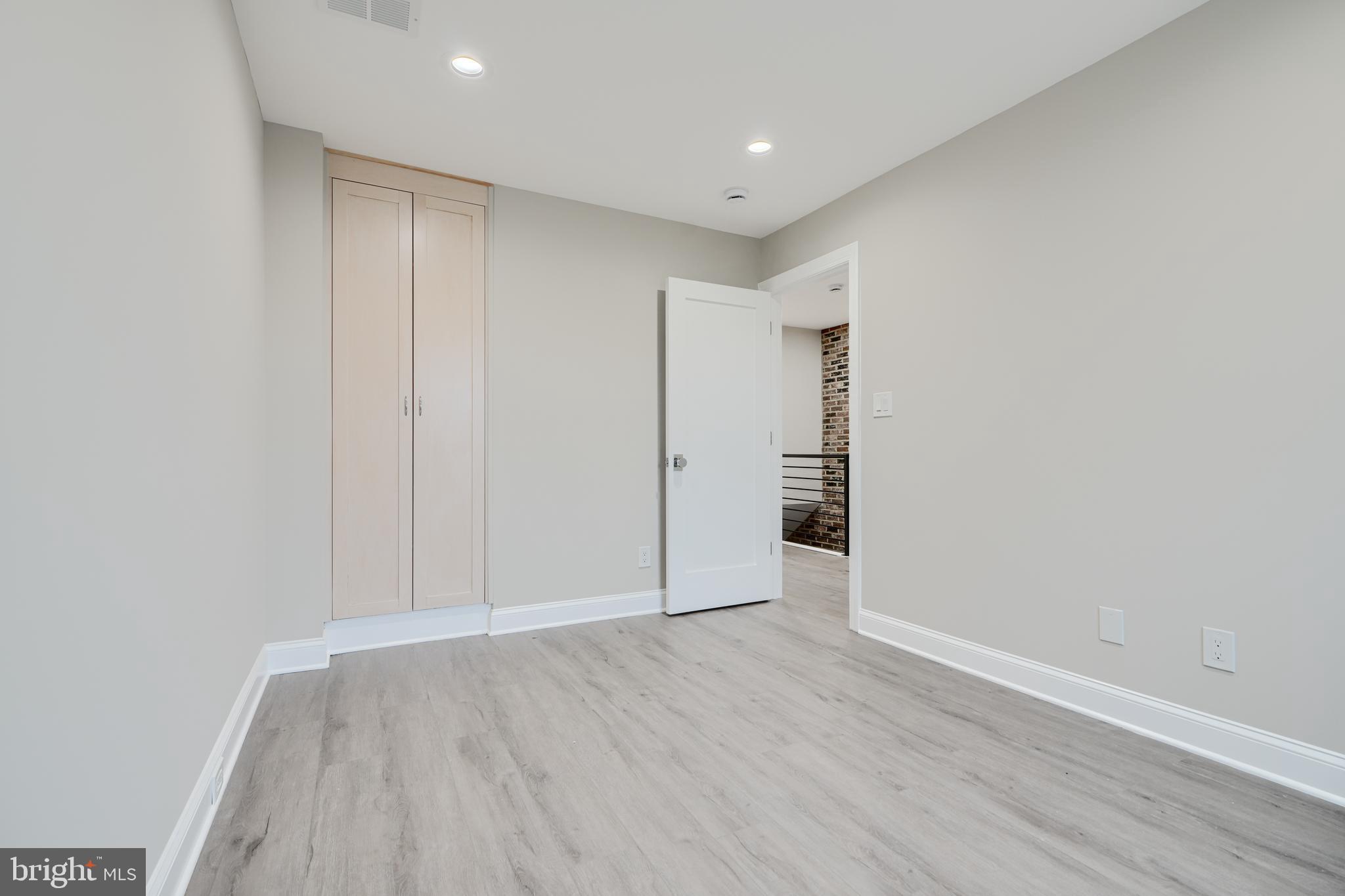 GREEKTOWN - Residential