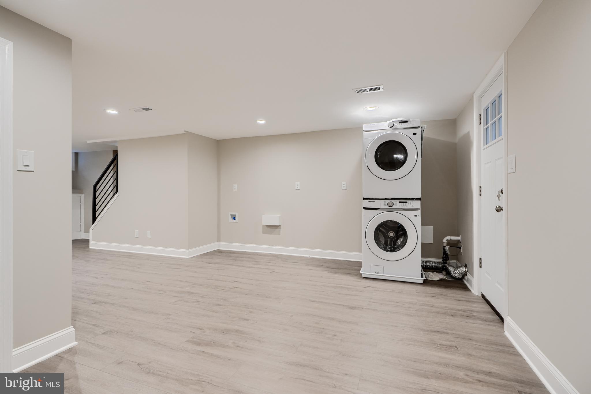 GREEKTOWN - Residential